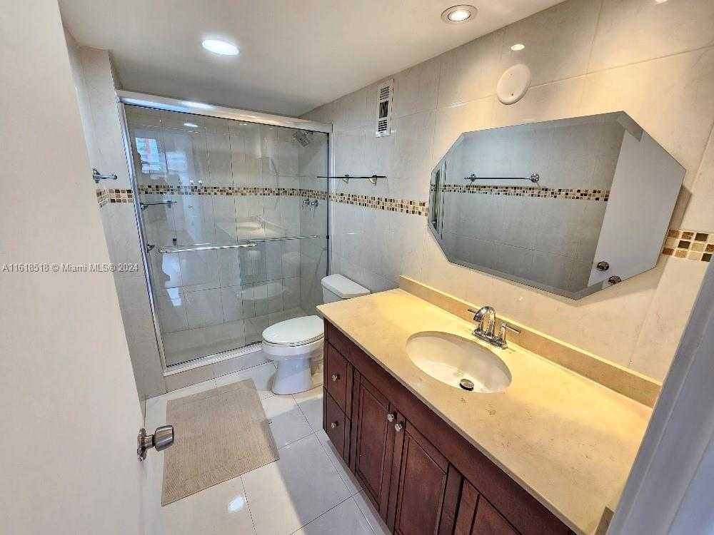 Small Image of 1300 NORTH EAST MIAMI GARDENS DR #706E, Miami Number 19