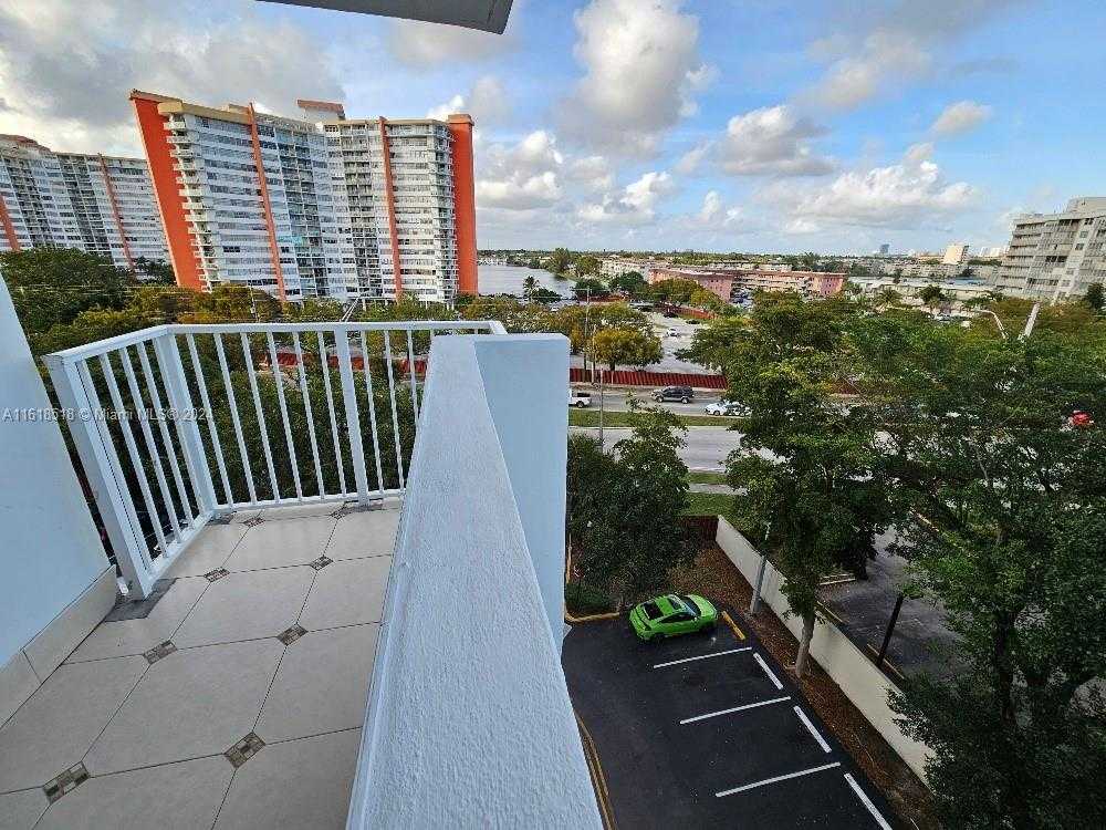 Small Image of 1300 NORTH EAST MIAMI GARDENS DR #706E, Miami Number 29