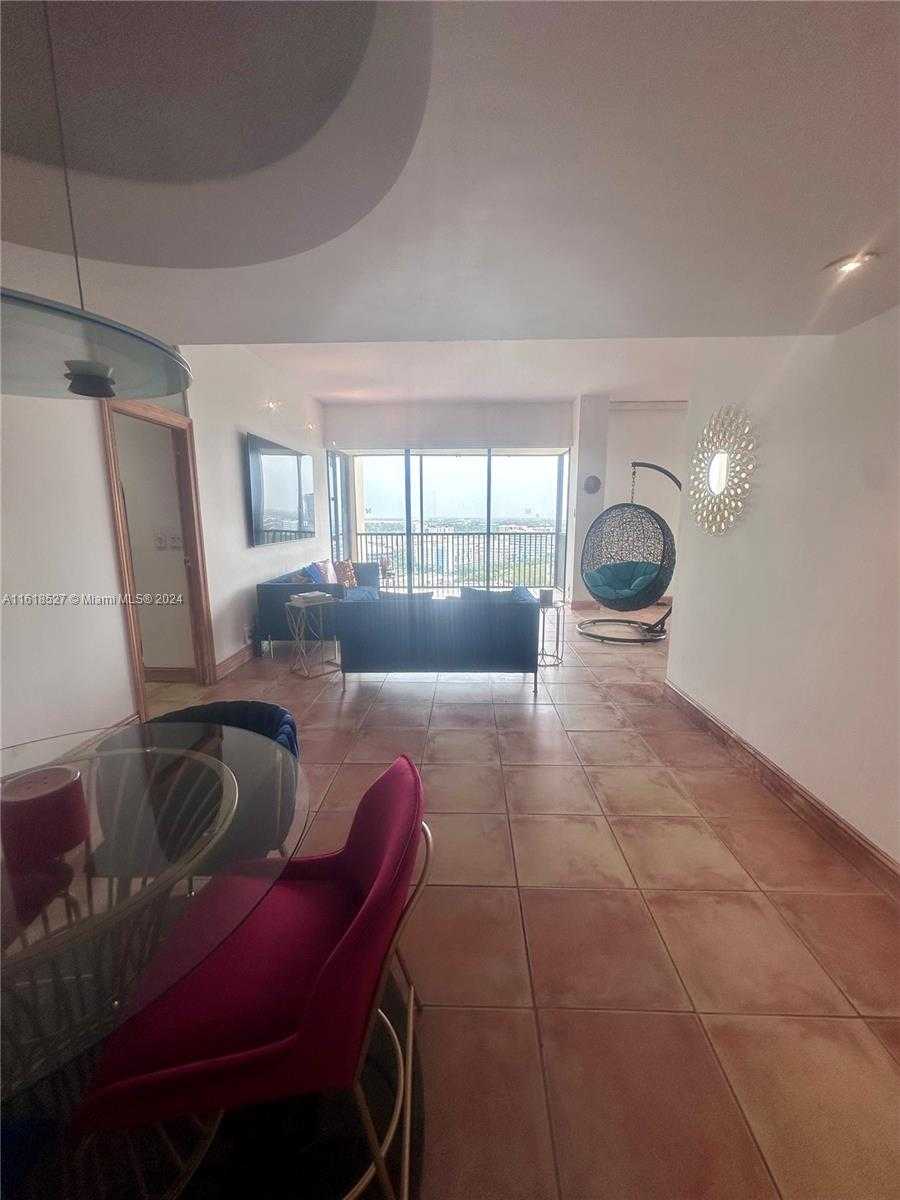 Small Image of 20301 WEST COUNTRY CLUB DR #PH22, Aventura Number 18