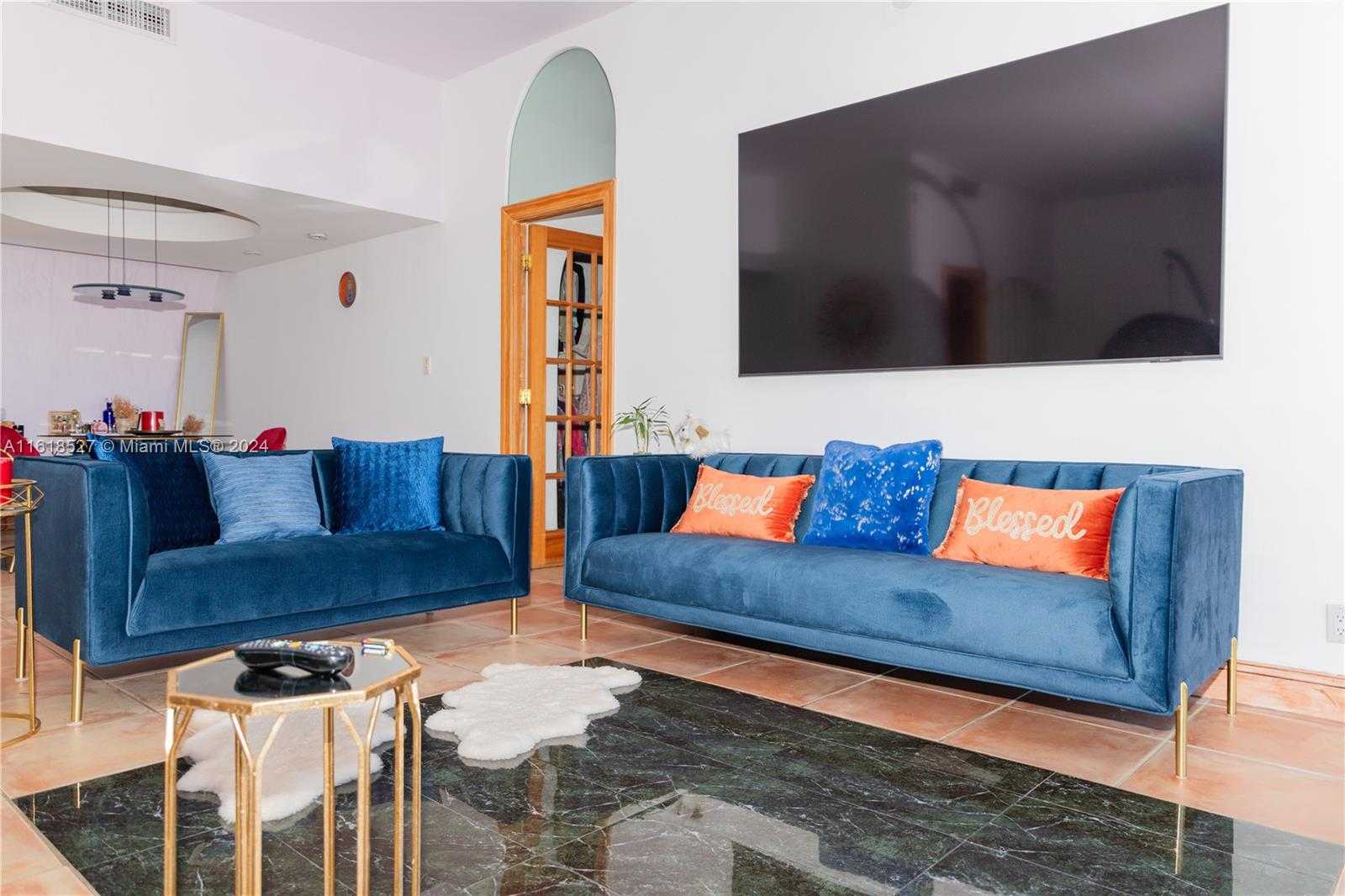 Small Image of 20301 WEST COUNTRY CLUB DR #PH22, Aventura Number 3