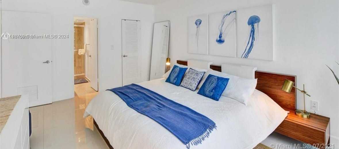 Small Image of 10275 COLLINS AVE #806, Bal Harbour Number 19