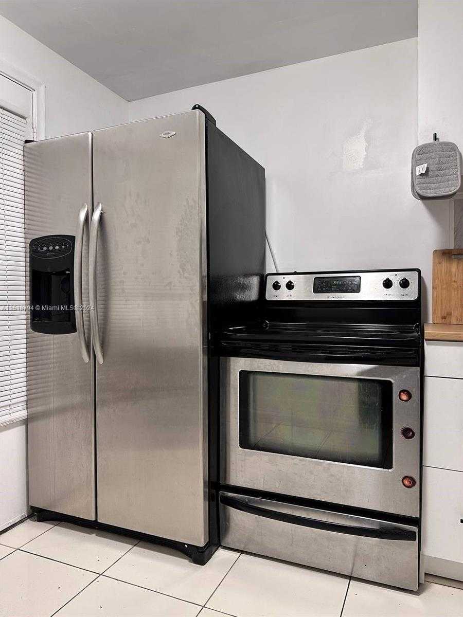 Small Image of 319 NORTH EAST 14TH AVE #106, Hallandale Beach Number 5