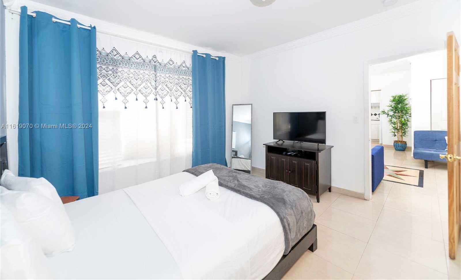 Small Image of 918 OCEAN DR #202, Miami Beach Number 11