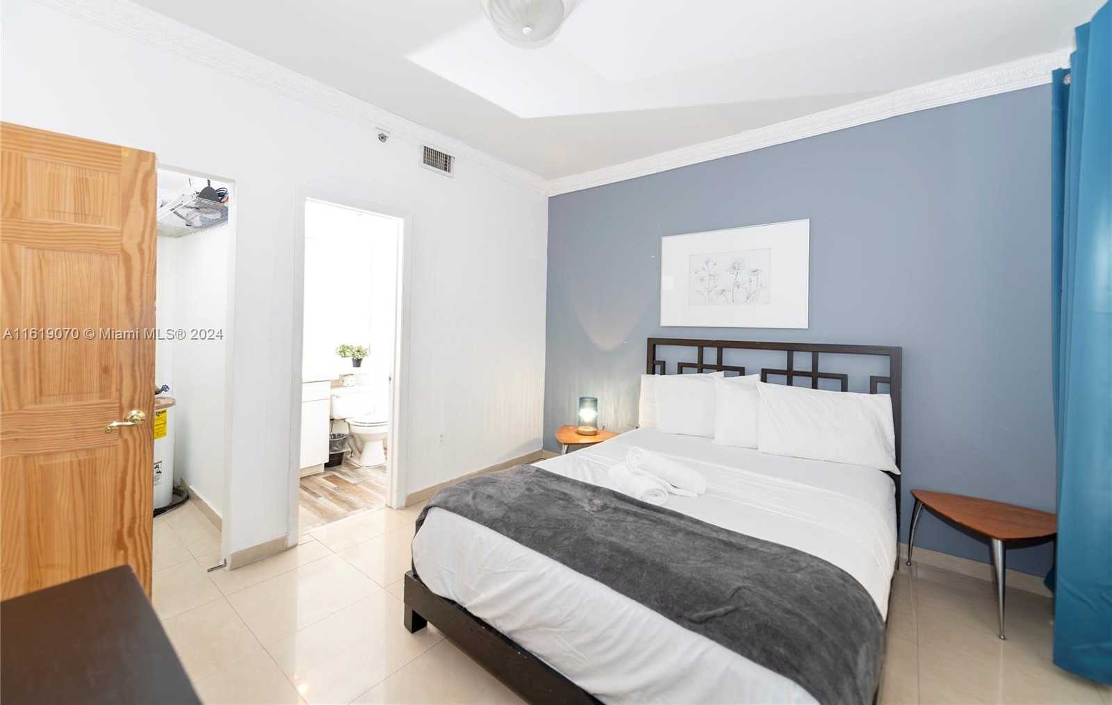 Small Image of 918 OCEAN DR #202, Miami Beach Number 12