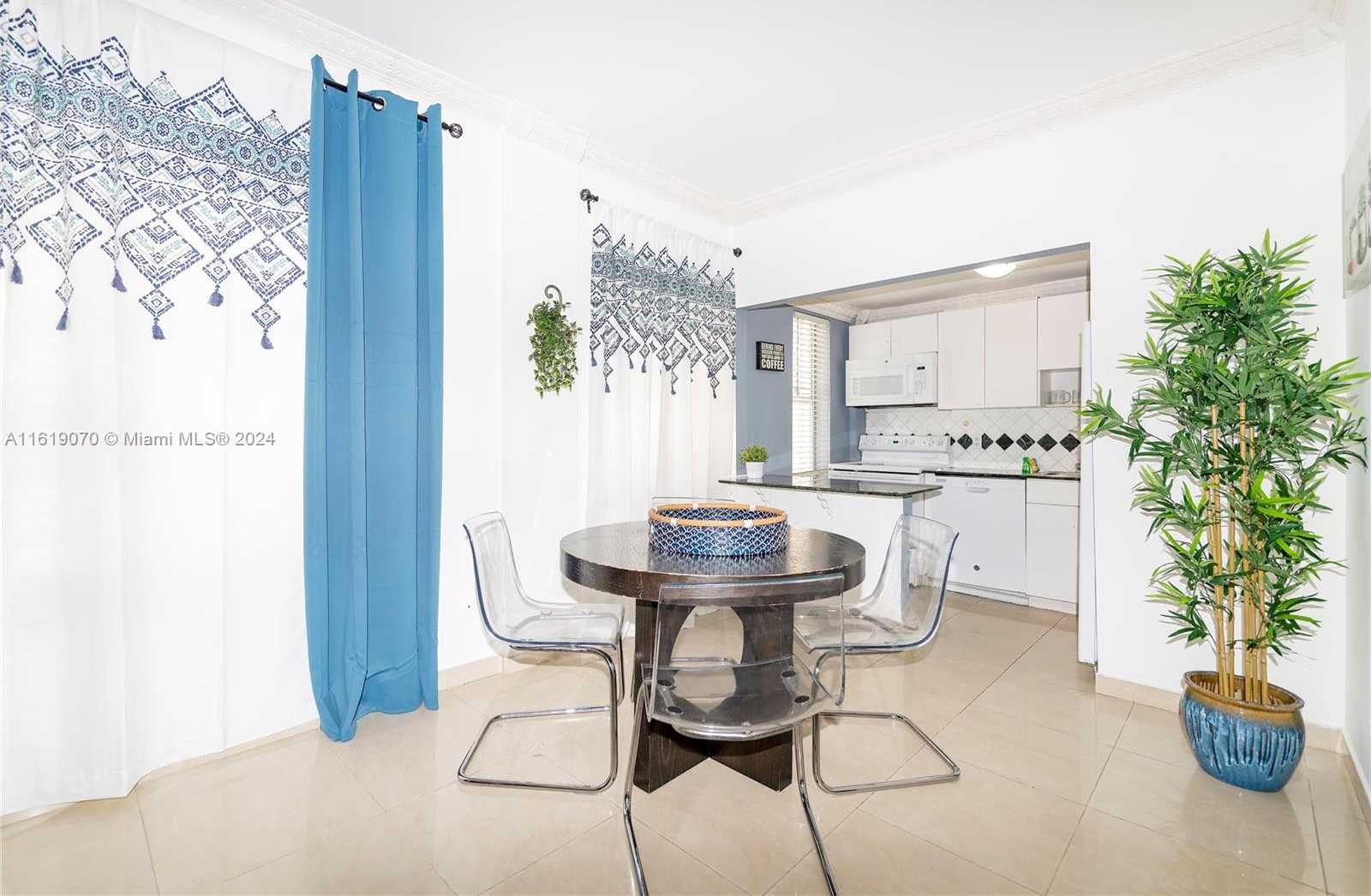 Small Image of 918 OCEAN DR #202, Miami Beach Number 17