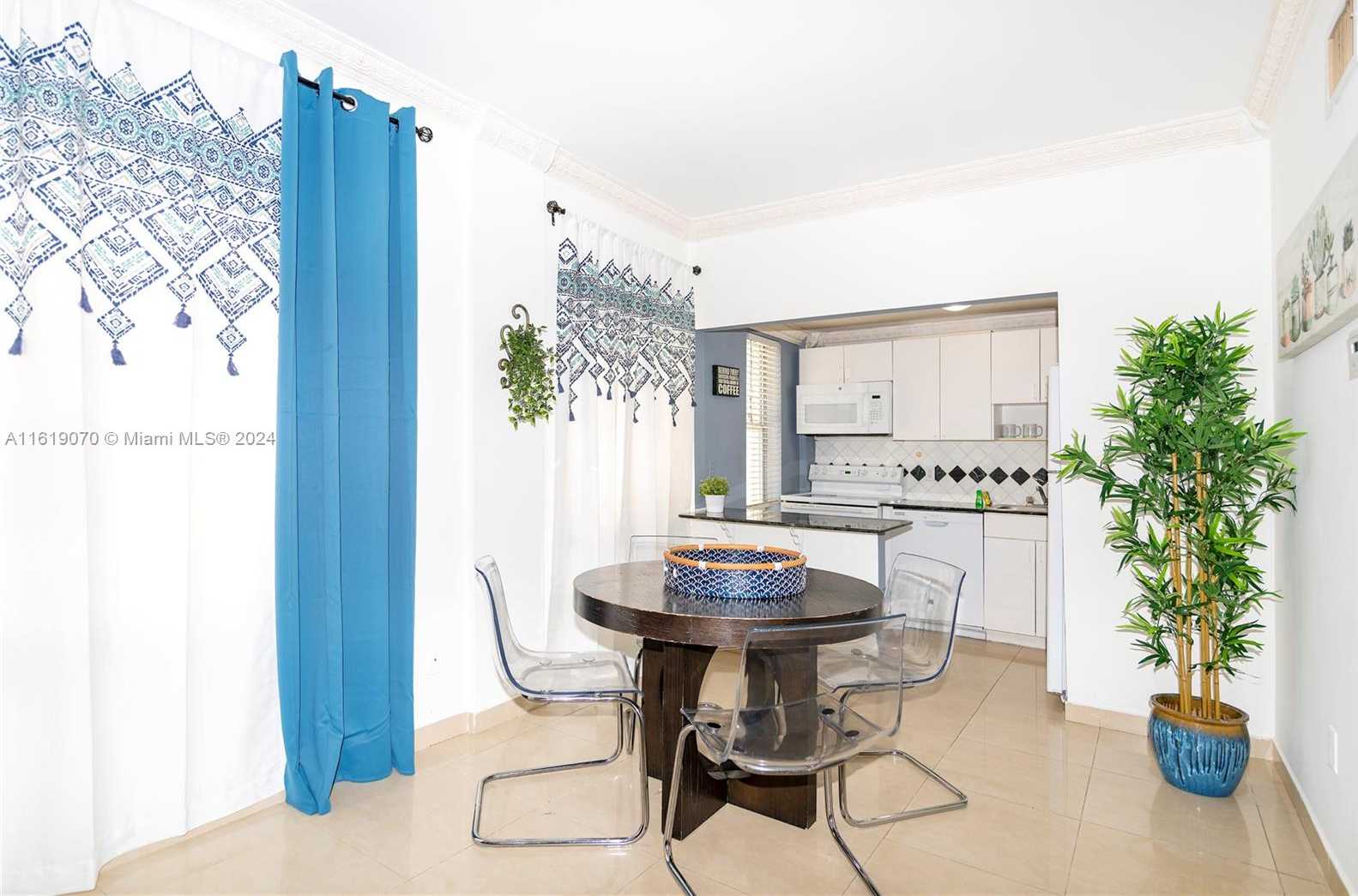 Small Image of 918 OCEAN DR #202, Miami Beach Number 18