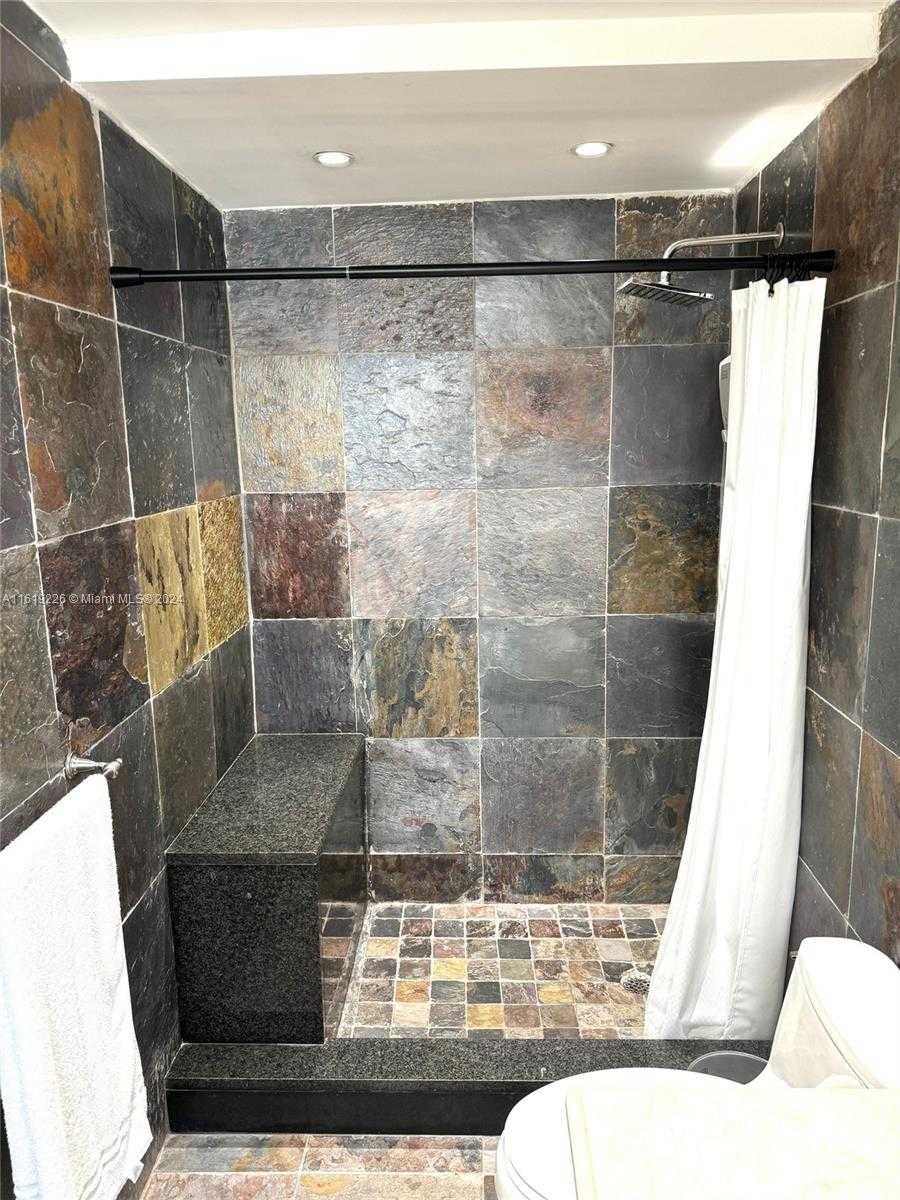 Small Image of 3901 SOUTH OCEAN DR #7O, Hollywood Number 18