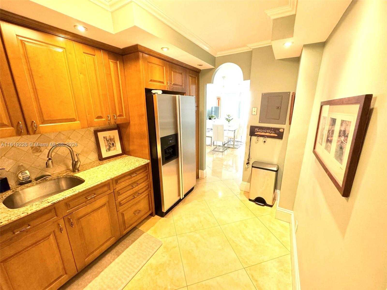 Small Image of 3901 SOUTH OCEAN DR #7O, Hollywood Number 8