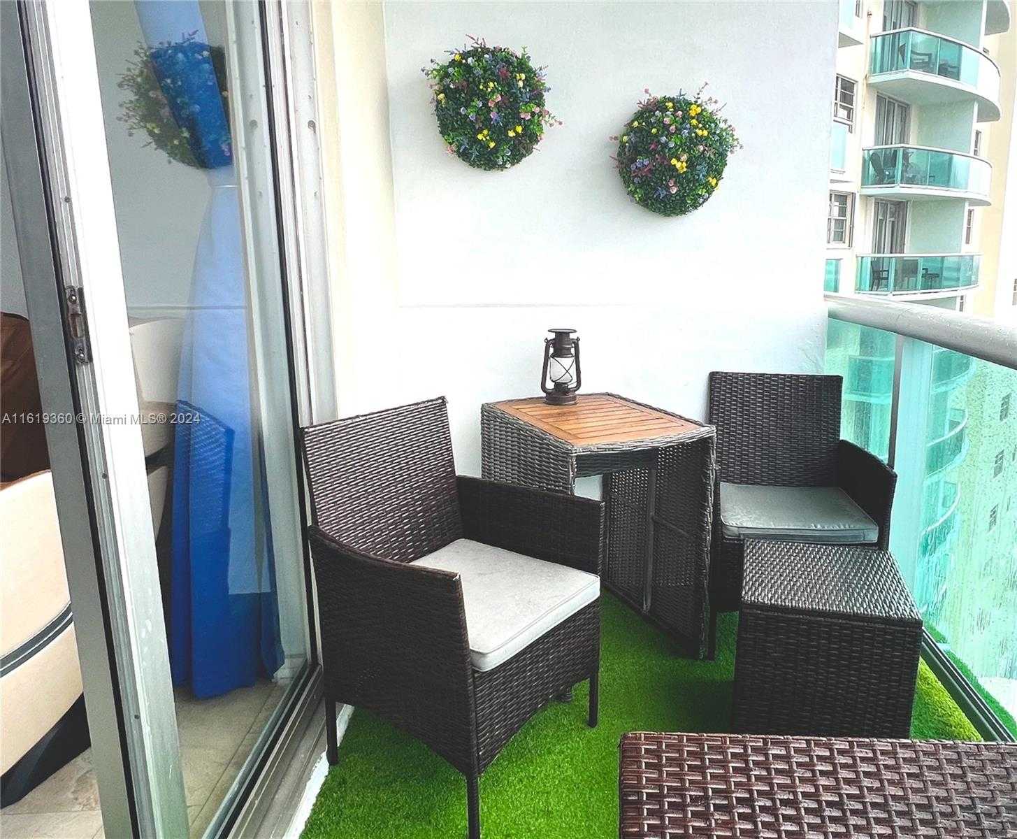 Small Image of 3901 SOUTH OCEAN DR #9B, Hollywood Number 2