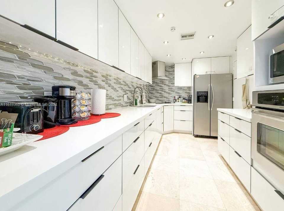 Small Image of 3901 SOUTH OCEAN DR #9B, Hollywood Number 7