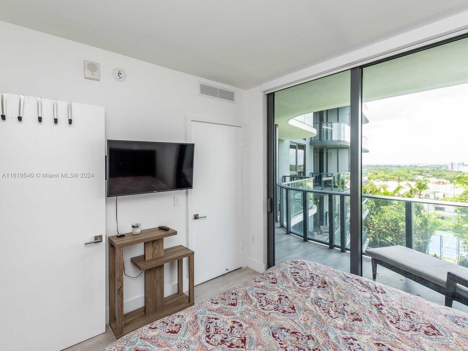 Small Image of 121 NORTH EAST 34TH ST #1014, Miami Number 18
