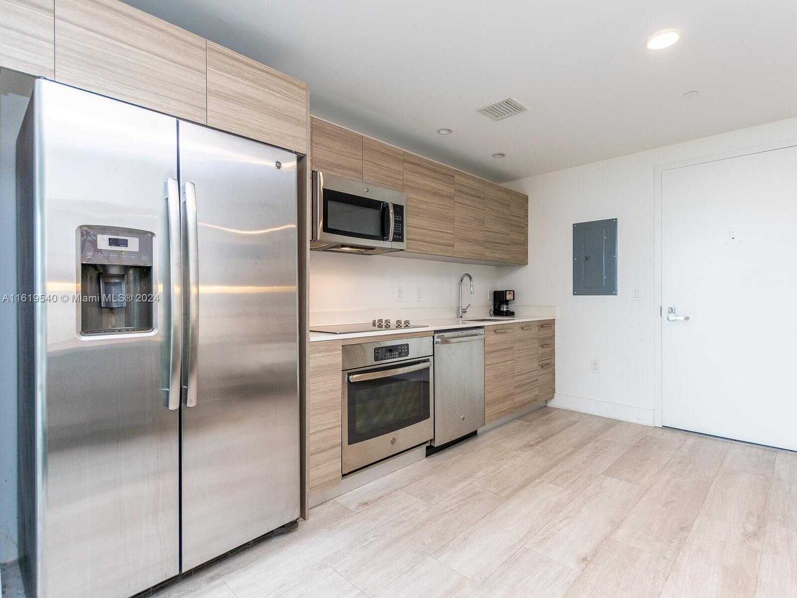 Small Image of 121 NORTH EAST 34TH ST #1014, Miami Number 5