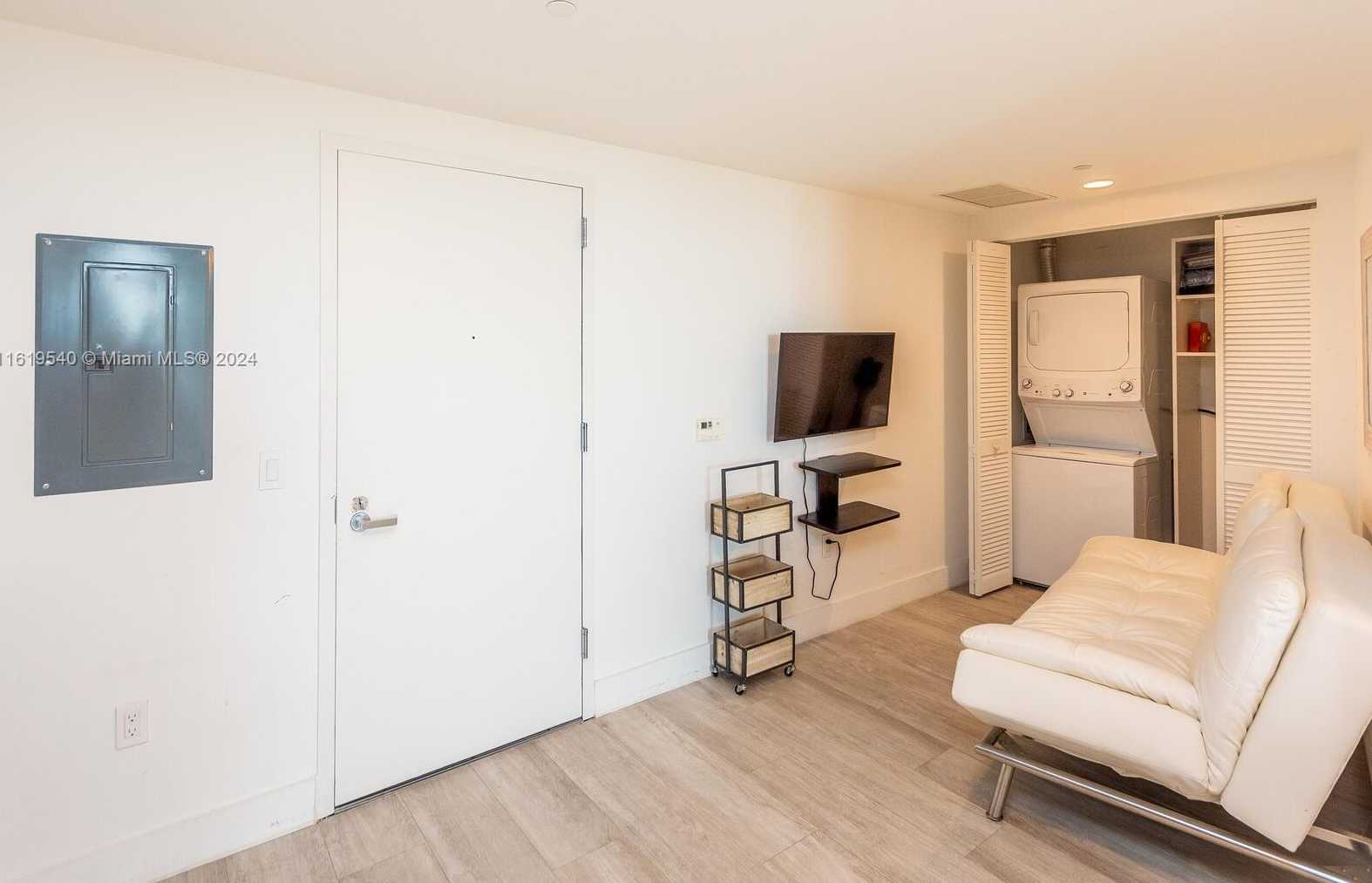 Small Image of 121 NORTH EAST 34TH ST #1014, Miami Number 7