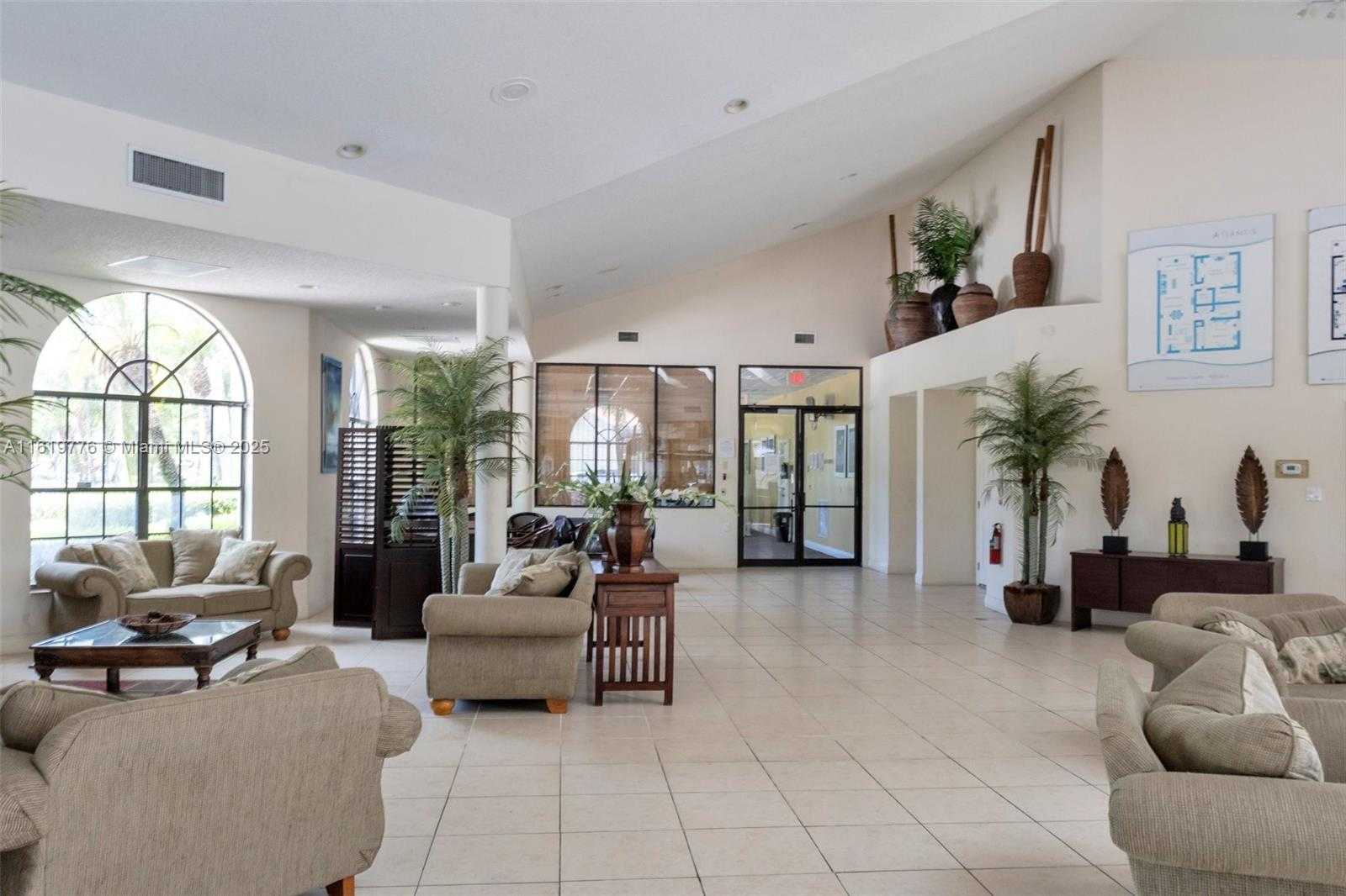 Small Image of 1482 LAKE CRYSTAL DR #H, West Palm Beach Number 11