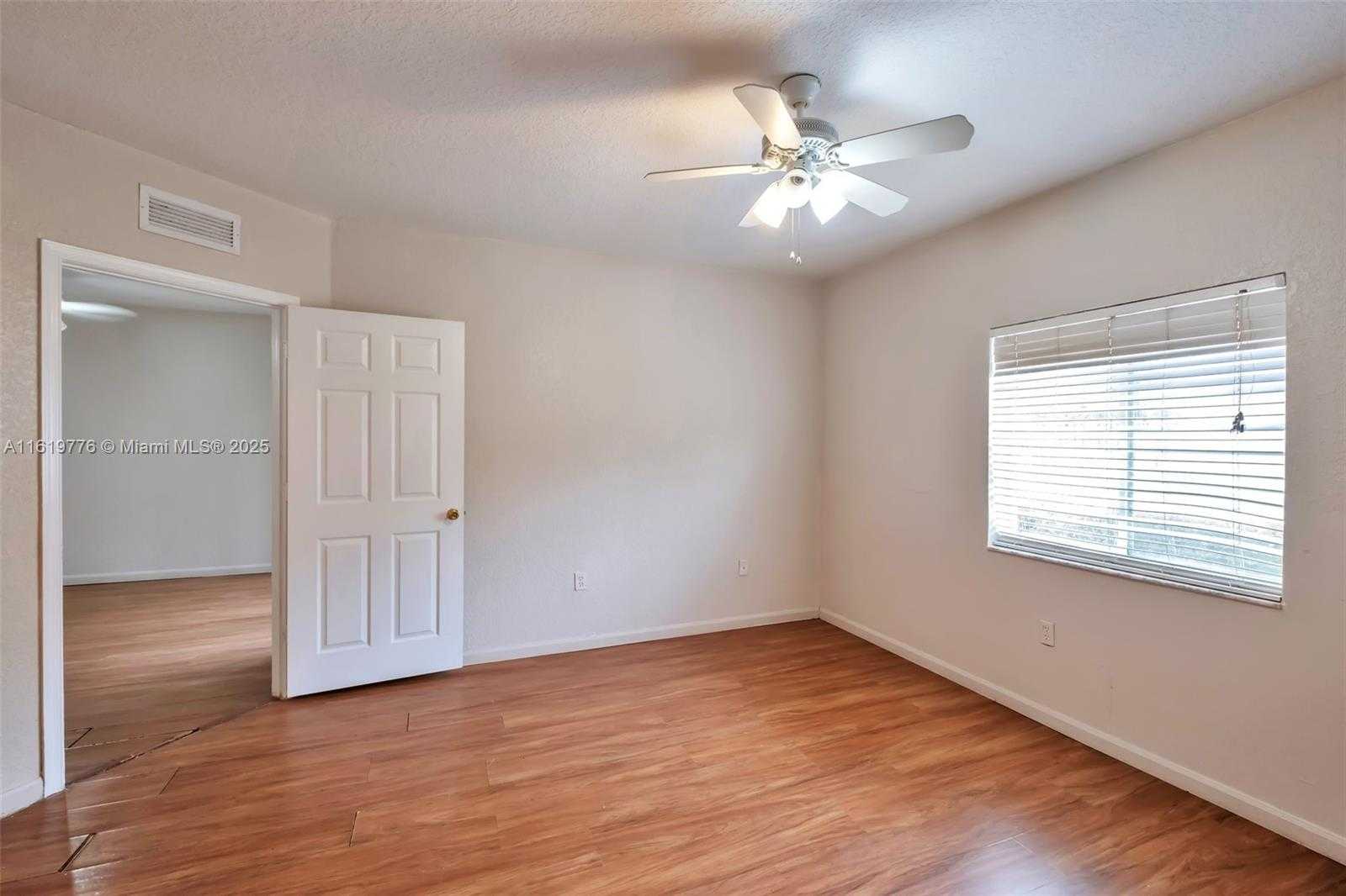 Small Image of 1482 LAKE CRYSTAL DR #H, West Palm Beach Number 13