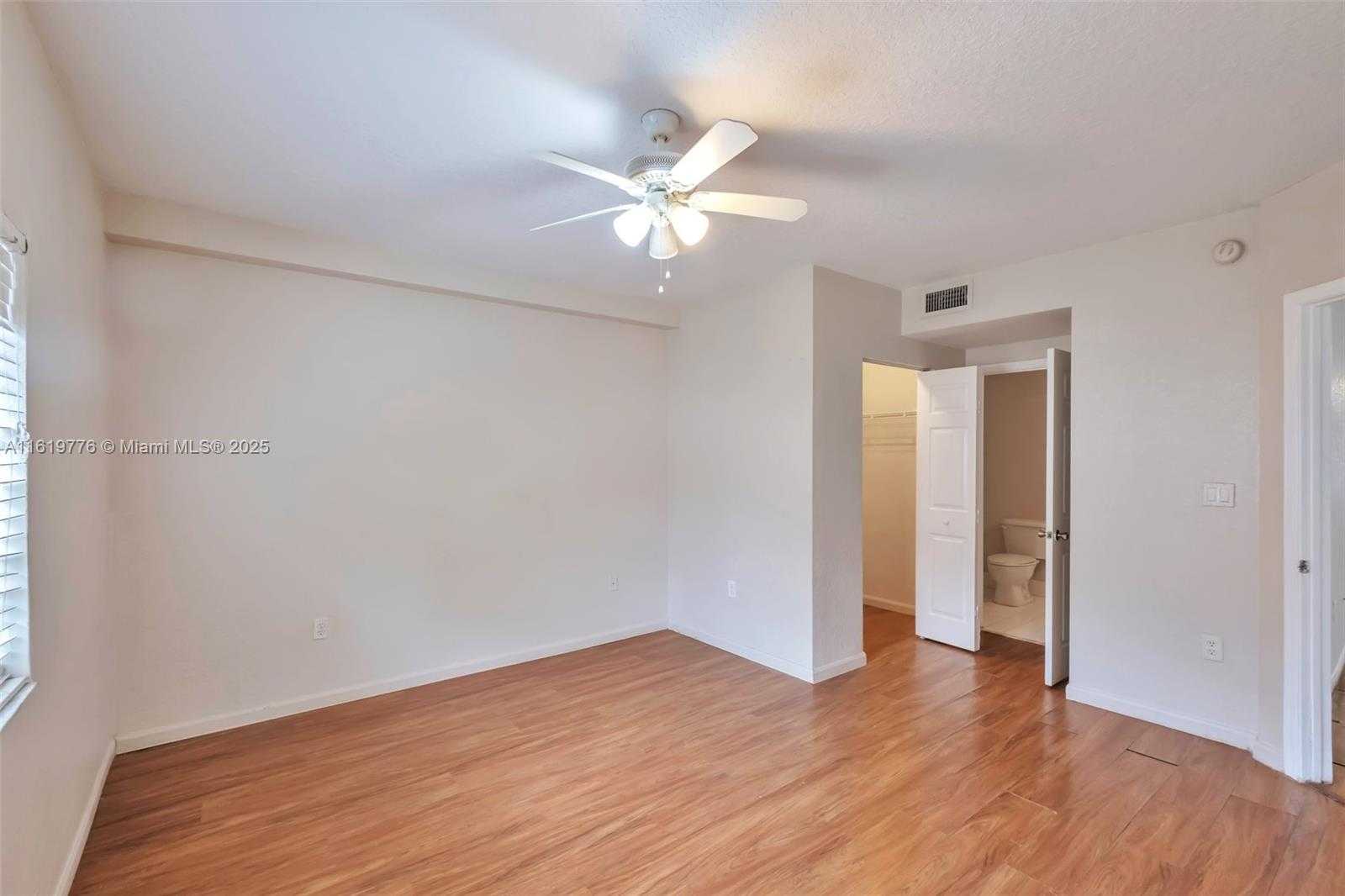Small Image of 1482 LAKE CRYSTAL DR #H, West Palm Beach Number 14