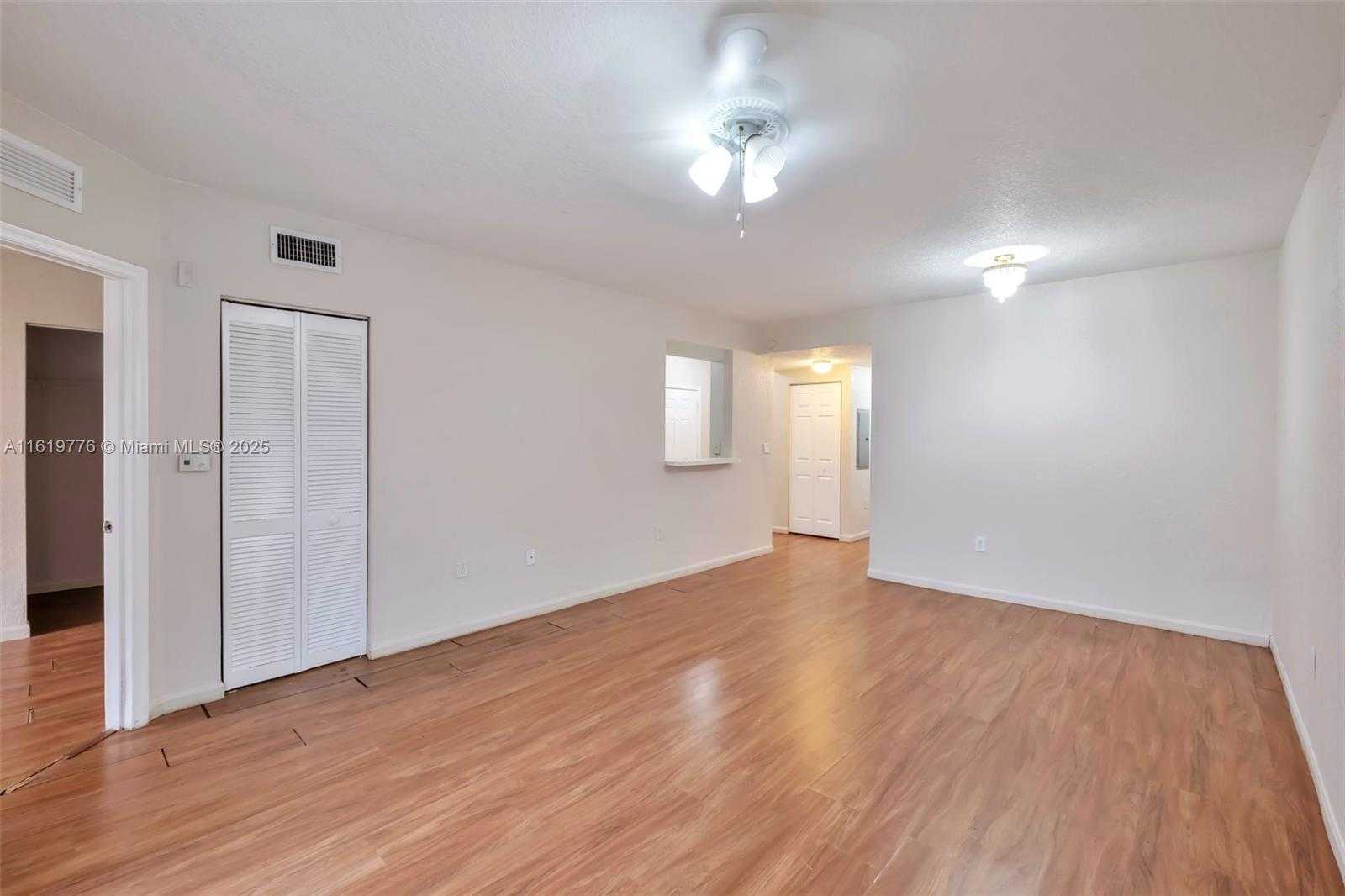 Small Image of 1482 LAKE CRYSTAL DR #H, West Palm Beach Number 21