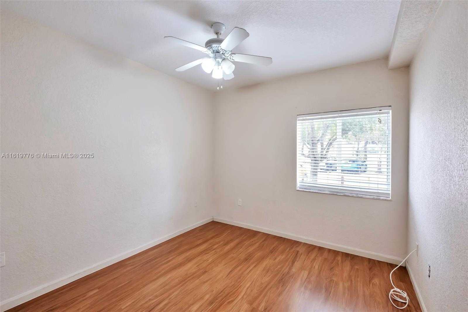 Small Image of 1482 LAKE CRYSTAL DR #H, West Palm Beach Number 23