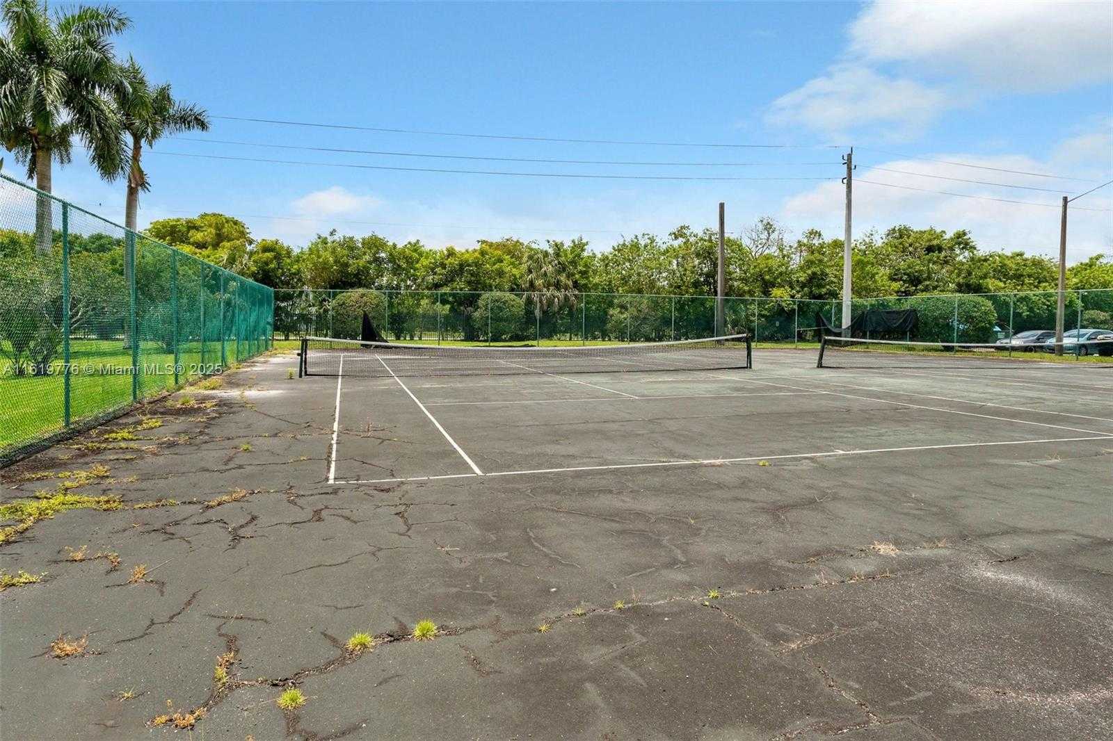 Small Image of 1482 LAKE CRYSTAL DR #H, West Palm Beach Number 34