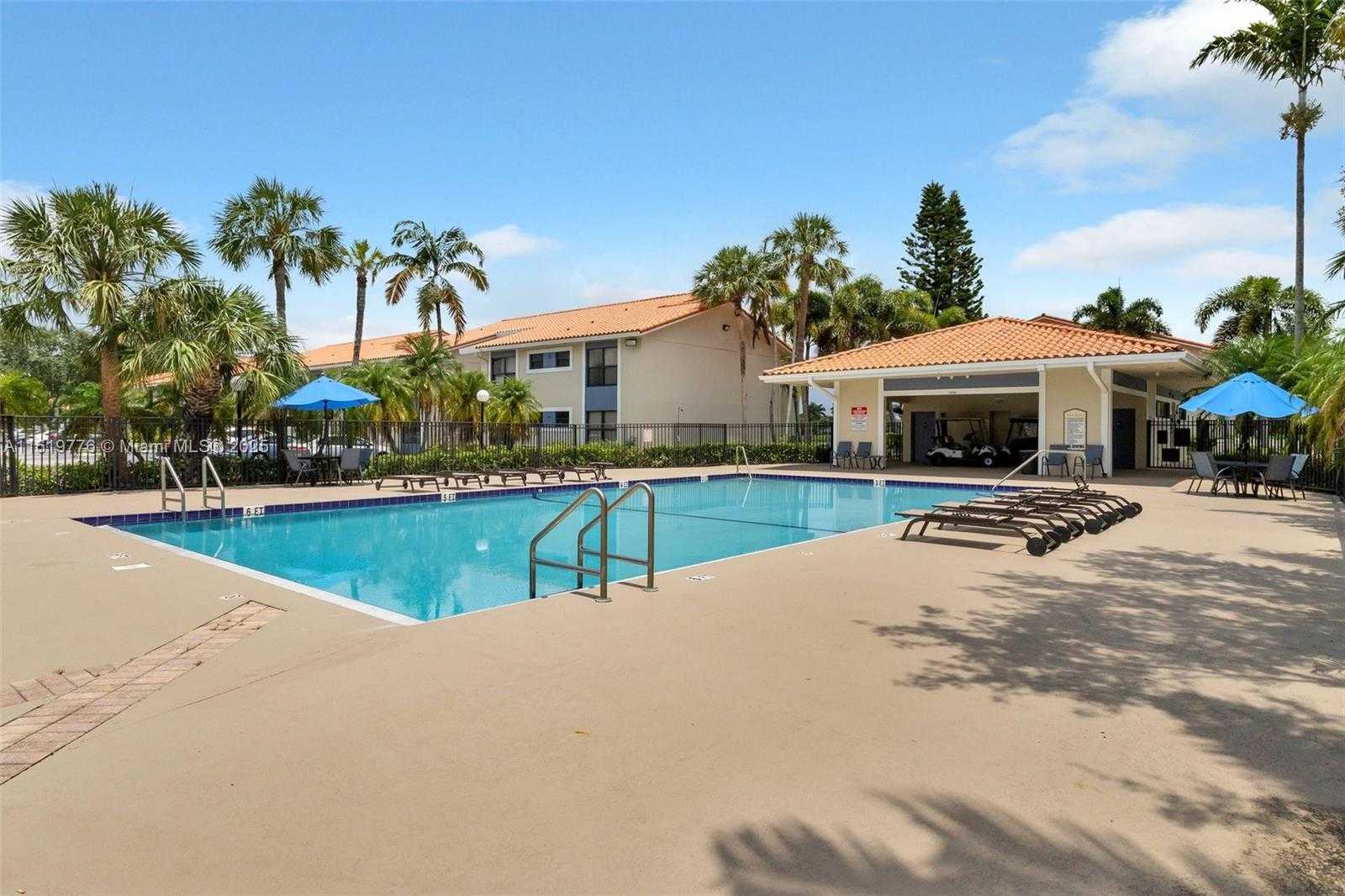 Small Image of 1482 LAKE CRYSTAL DR #H, West Palm Beach Number 9