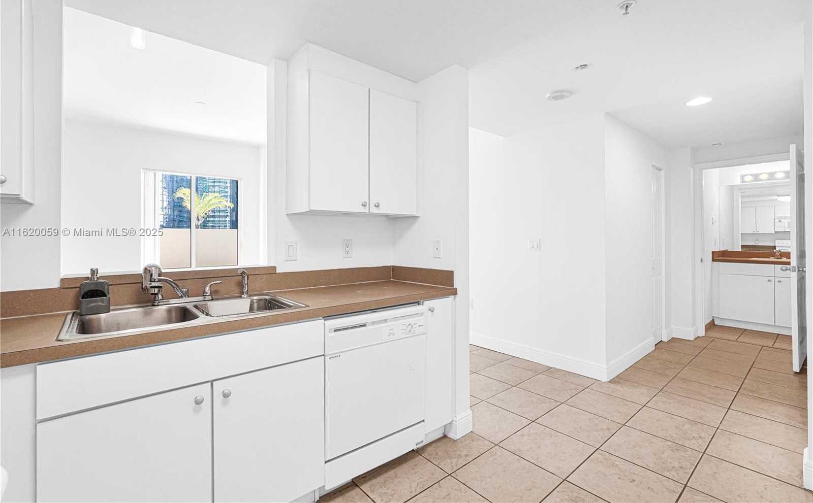 Small Image of 1250 SOUTH MIAMI AVE #812, Miami Number 15