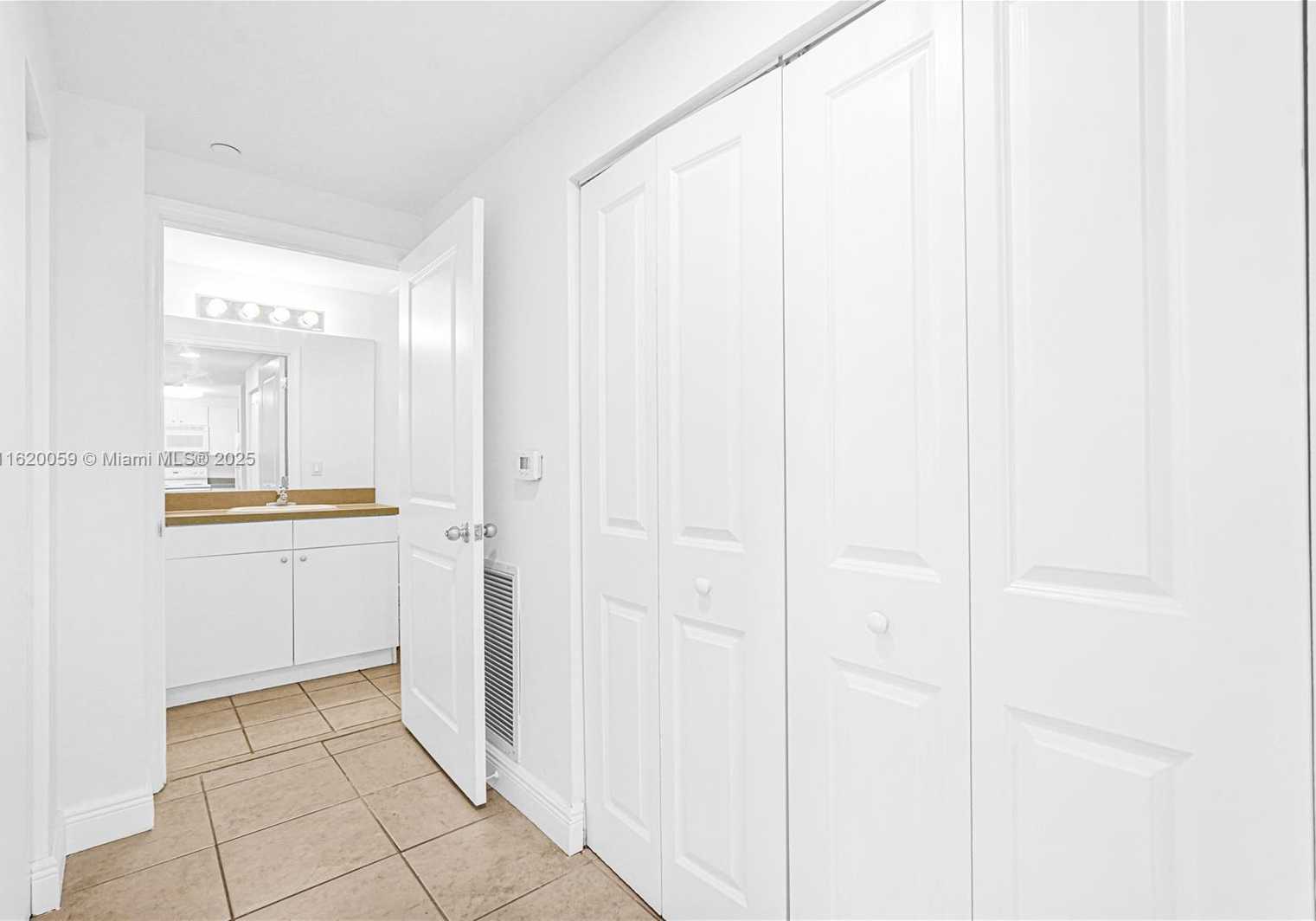 Small Image of 1250 SOUTH MIAMI AVE #812, Miami Number 19
