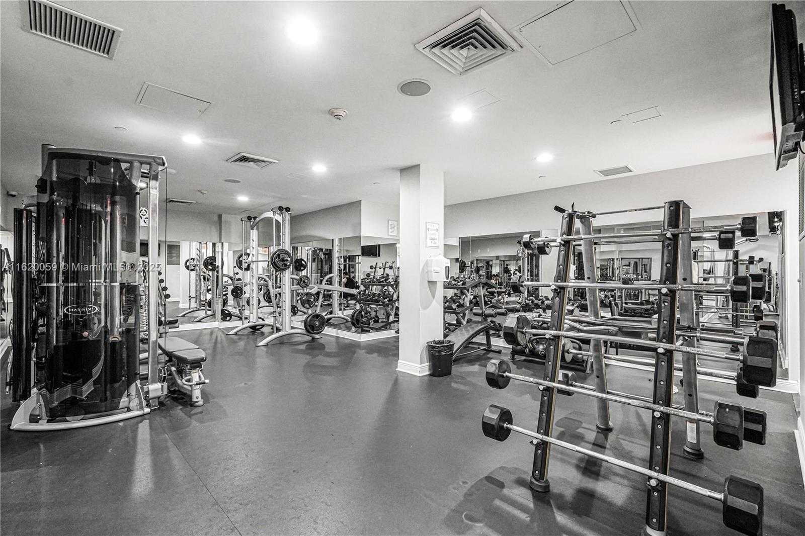 Small Image of 1250 SOUTH MIAMI AVE #812, Miami Number 34