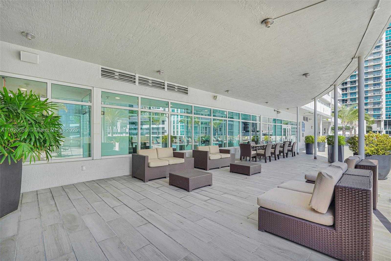 Small Image of 1250 SOUTH MIAMI AVE #812, Miami Number 36