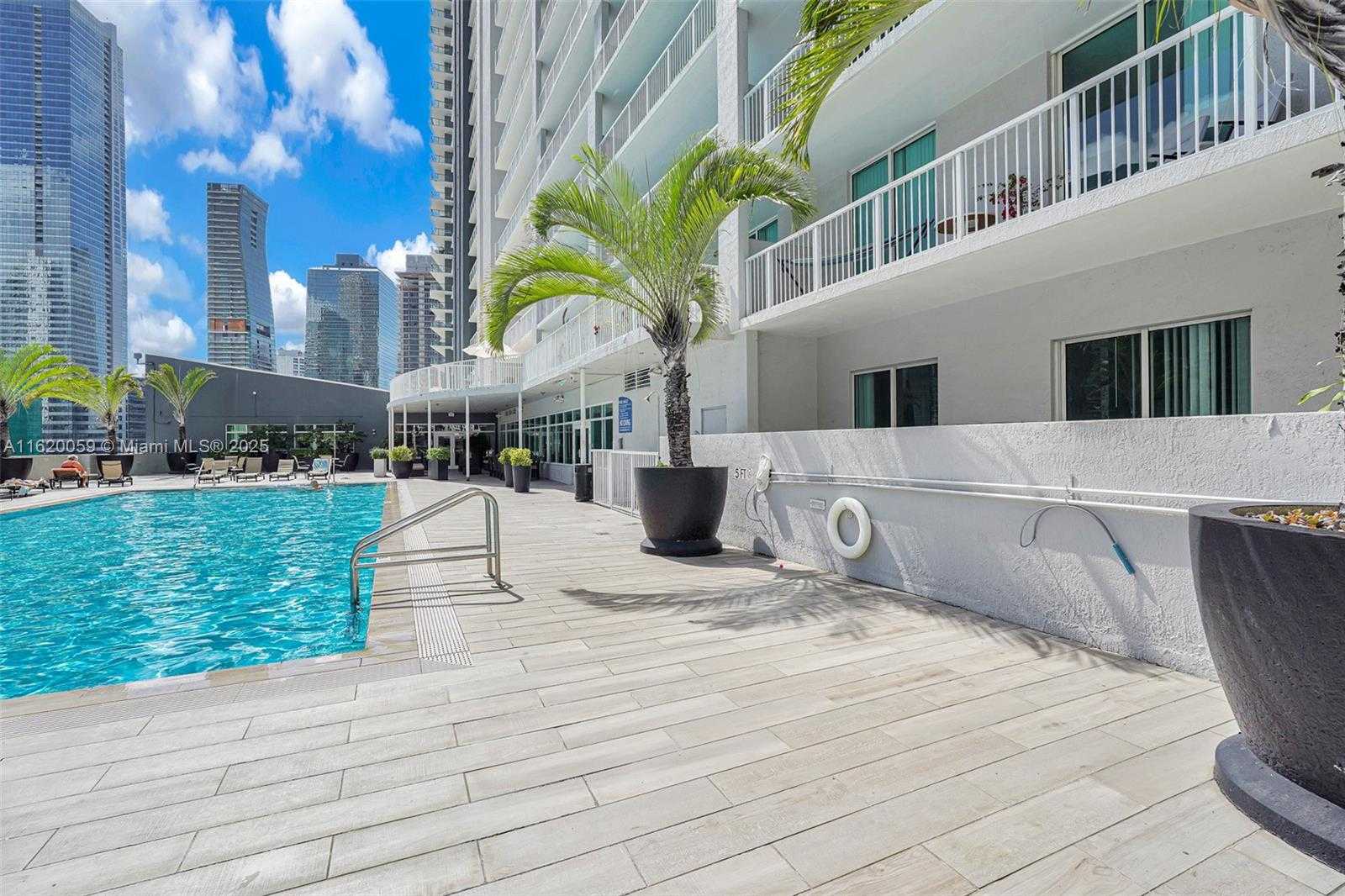 Small Image of 1250 SOUTH MIAMI AVE #812, Miami Number 40