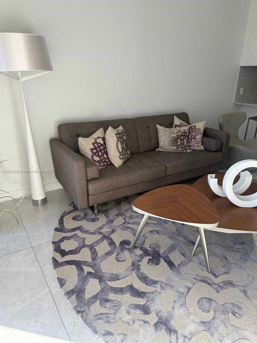 Small Image of 2678 TIGERTAIL AV #515, Miami Number 10