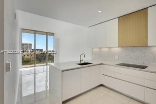 Small Image of 2678 TIGERTAIL AV #515, Miami Number 3