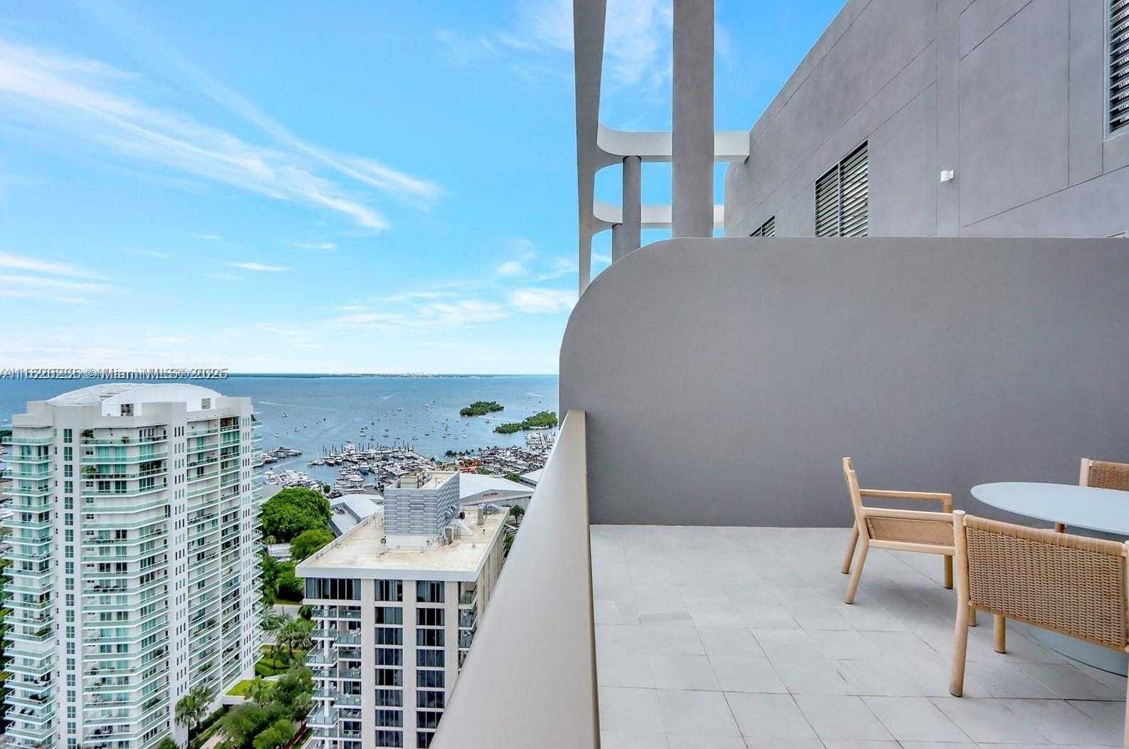 Small Image of 2678 TIGERTAIL AV #515, Miami Number 30