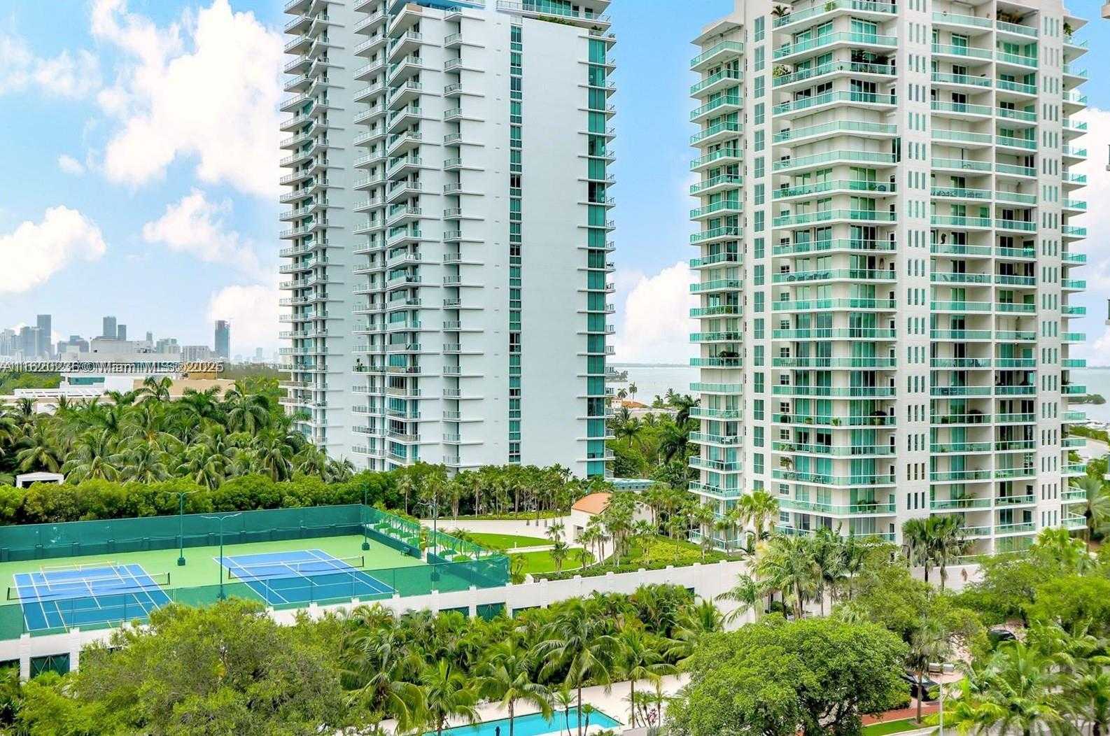Small Image of 2678 TIGERTAIL AV #515, Miami Number 34