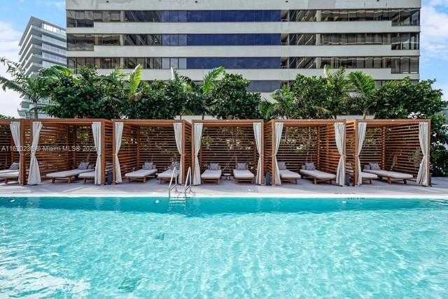 Small Image of 2678 TIGERTAIL AV #515, Miami Number 36