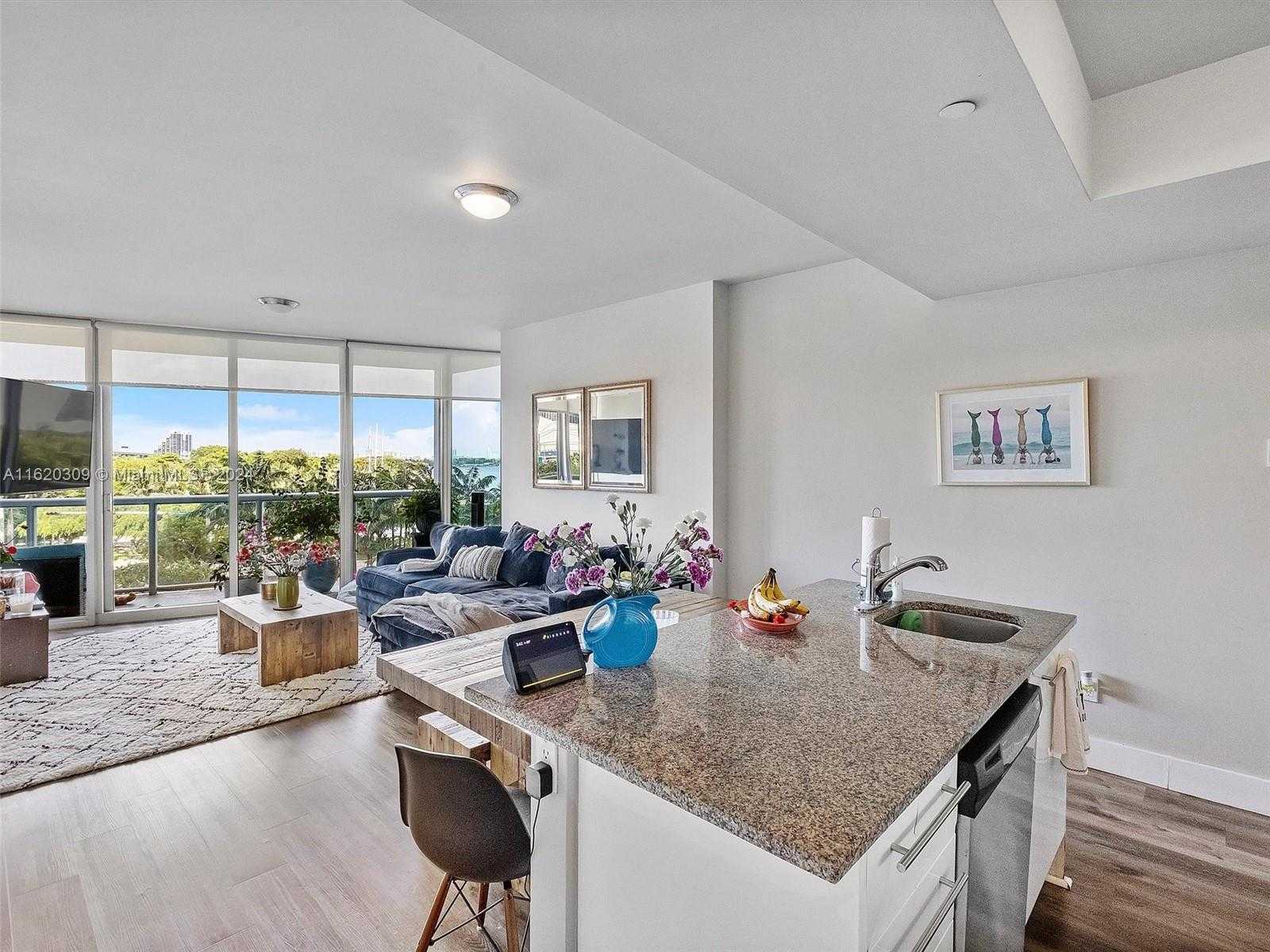 Small Image of 888 BISCAYNE BLVD #309, Miami Number 2