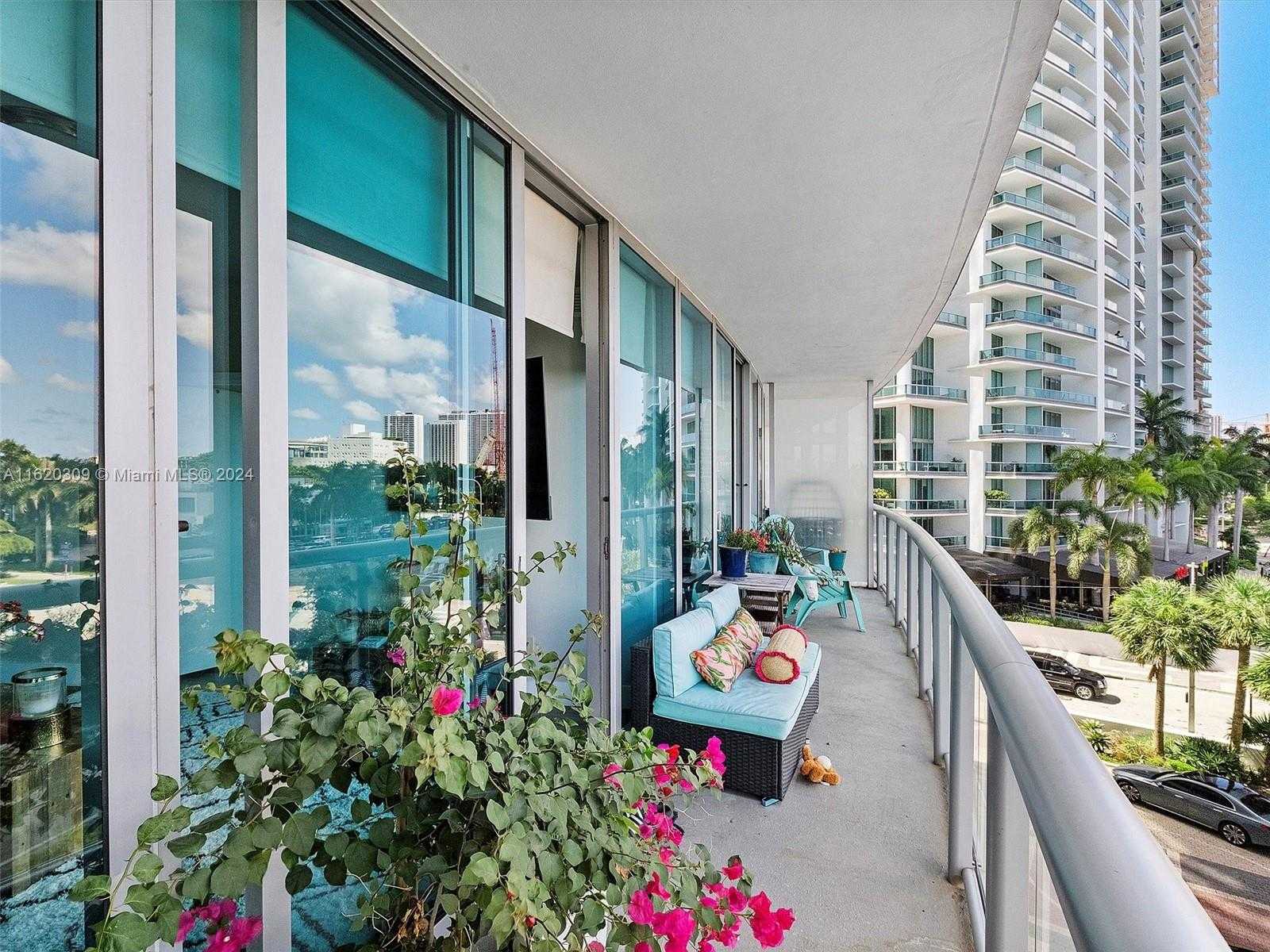 Small Image of 888 BISCAYNE BLVD #309, Miami Number 22
