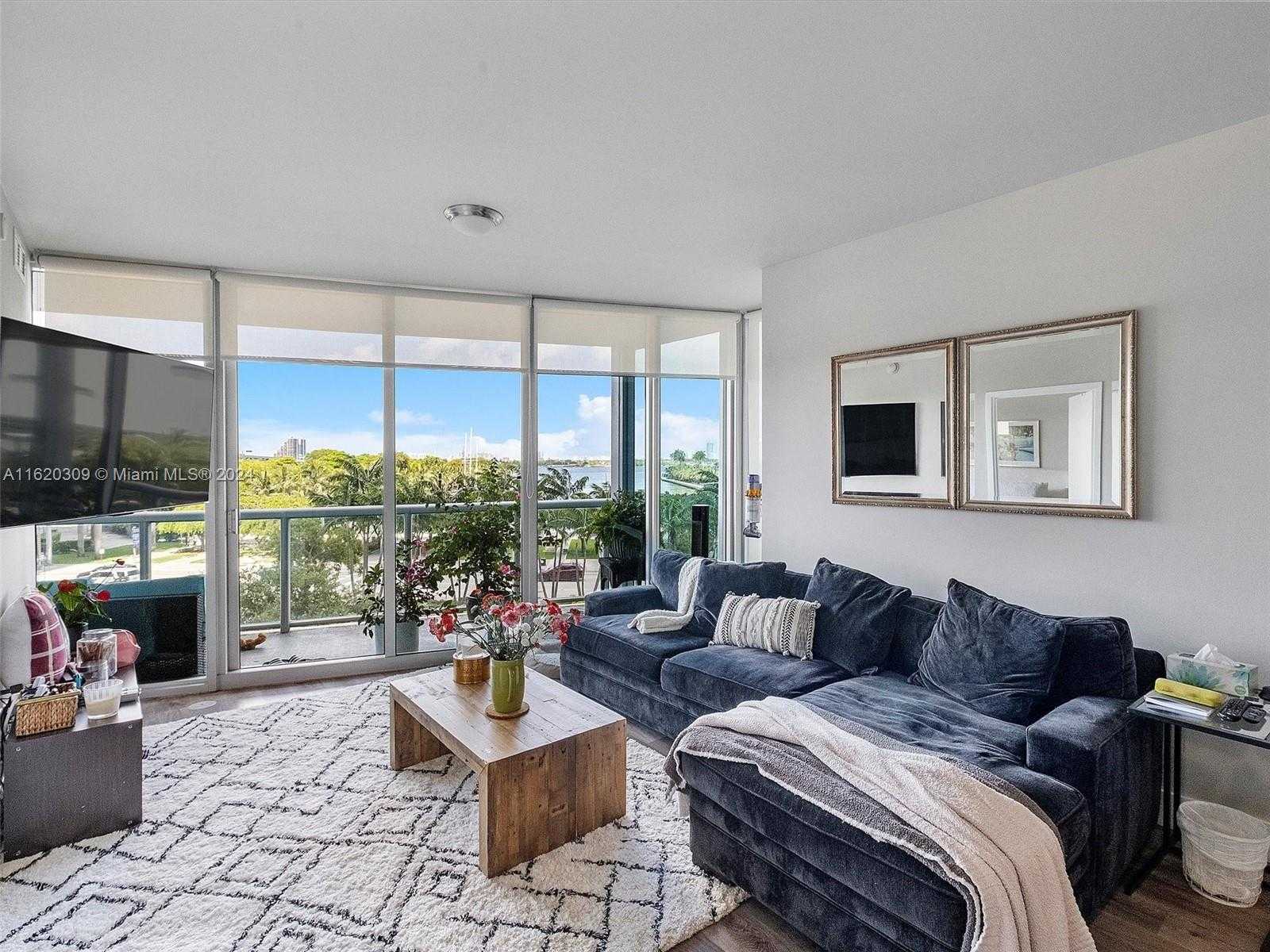 Small Image of 888 BISCAYNE BLVD #309, Miami Number 3