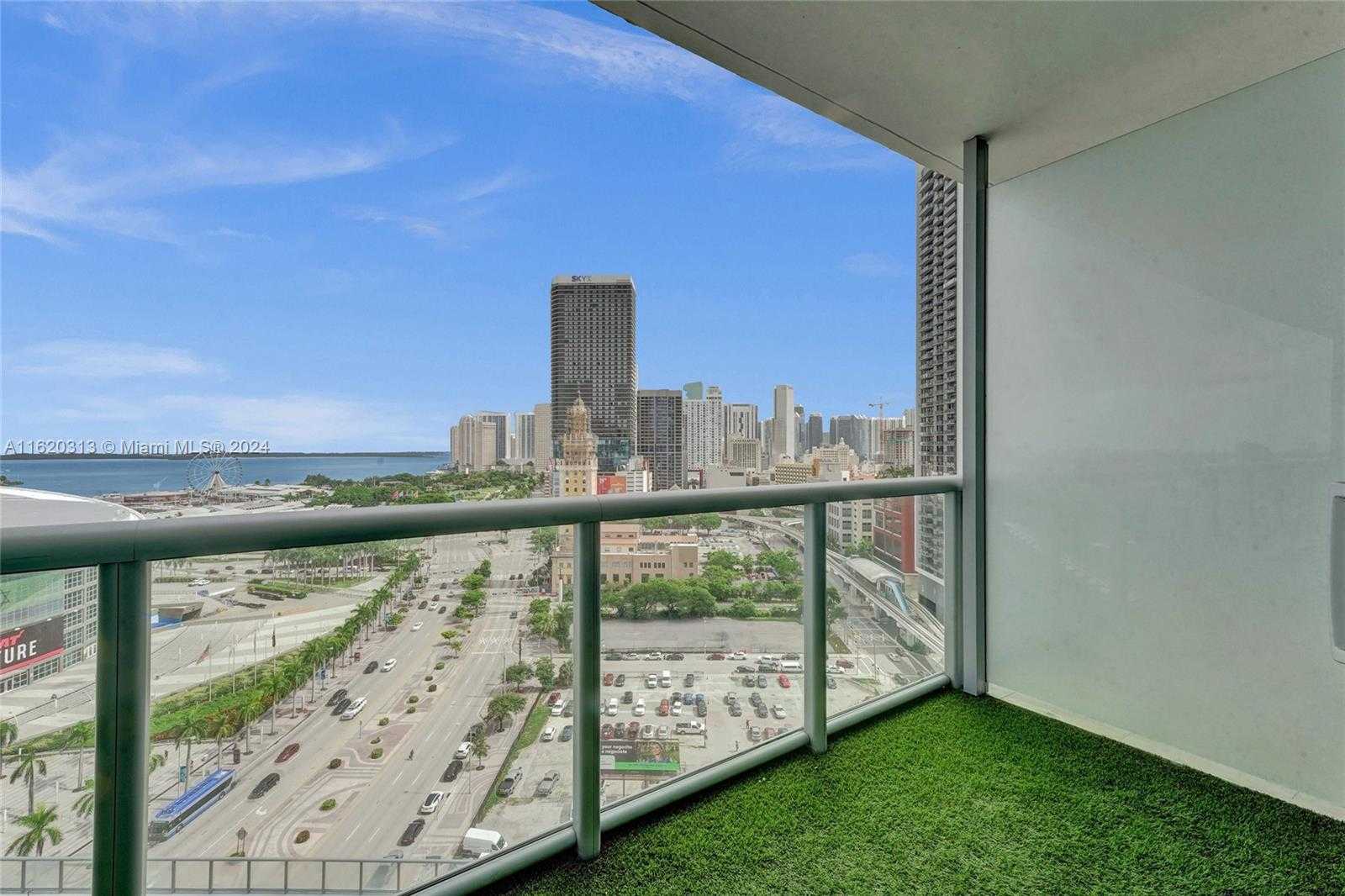 Small Image of 888 BISCAYNE BLVD #1805, Miami Number 20
