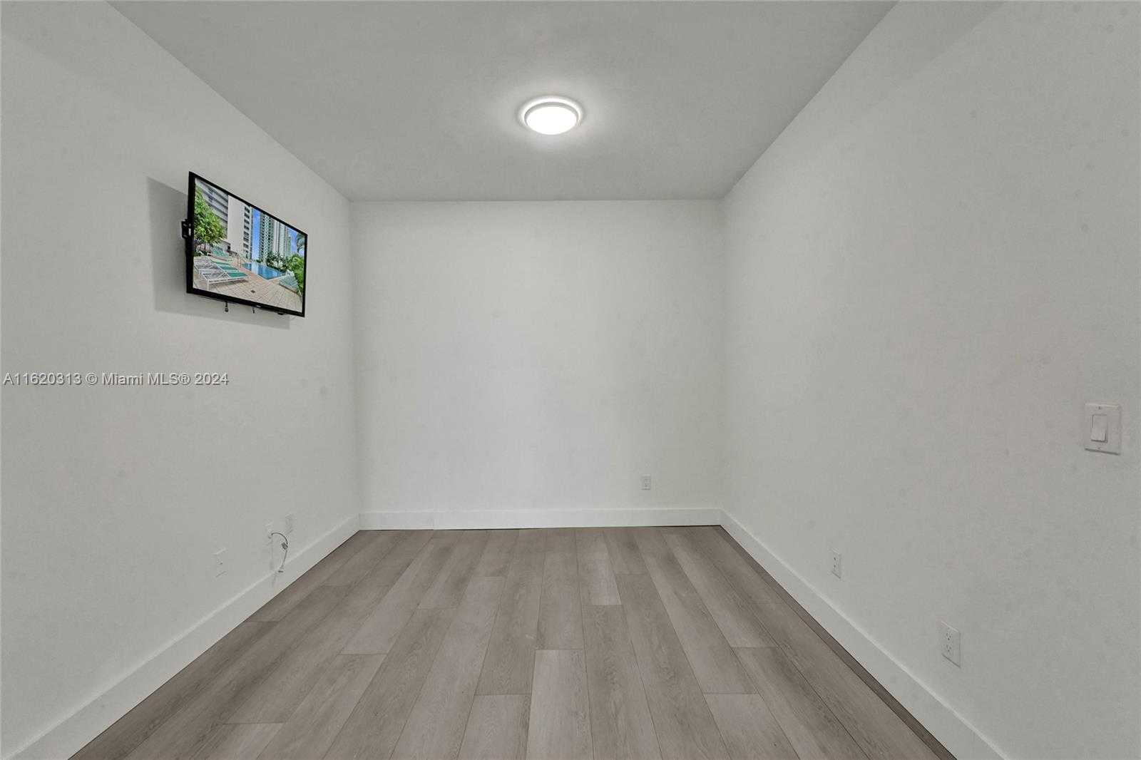Small Image of 888 BISCAYNE BLVD #1805, Miami Number 37