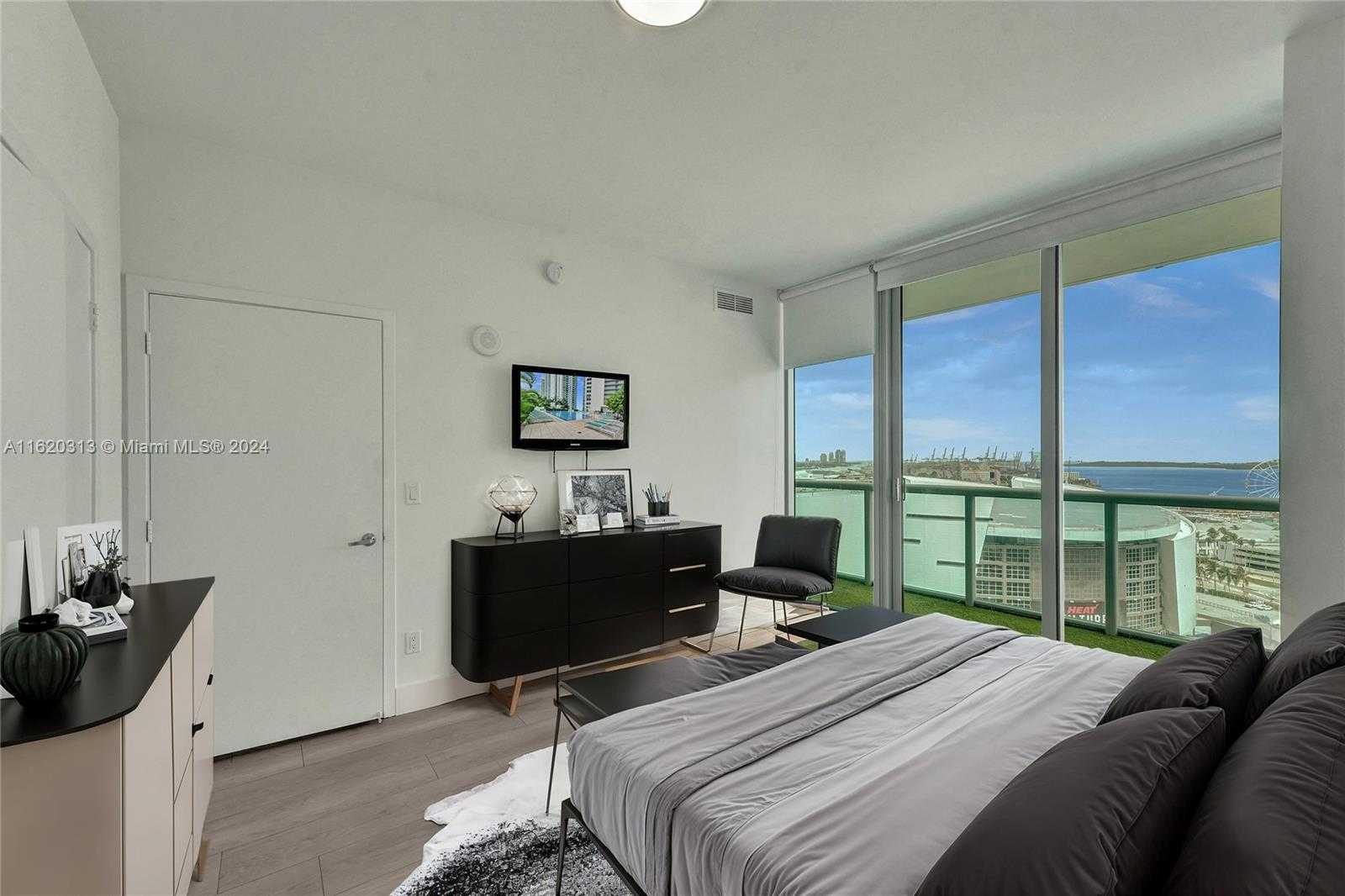 Small Image of 888 BISCAYNE BLVD #1805, Miami Number 6