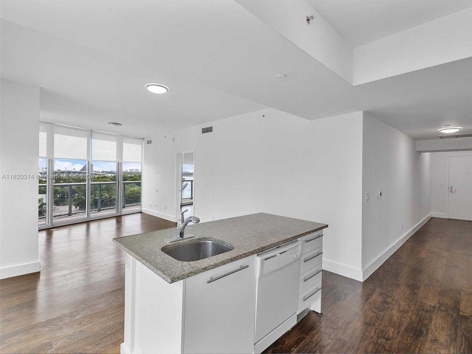 Small Image of 888 BISCAYNE BLVD #612, Miami Number 11