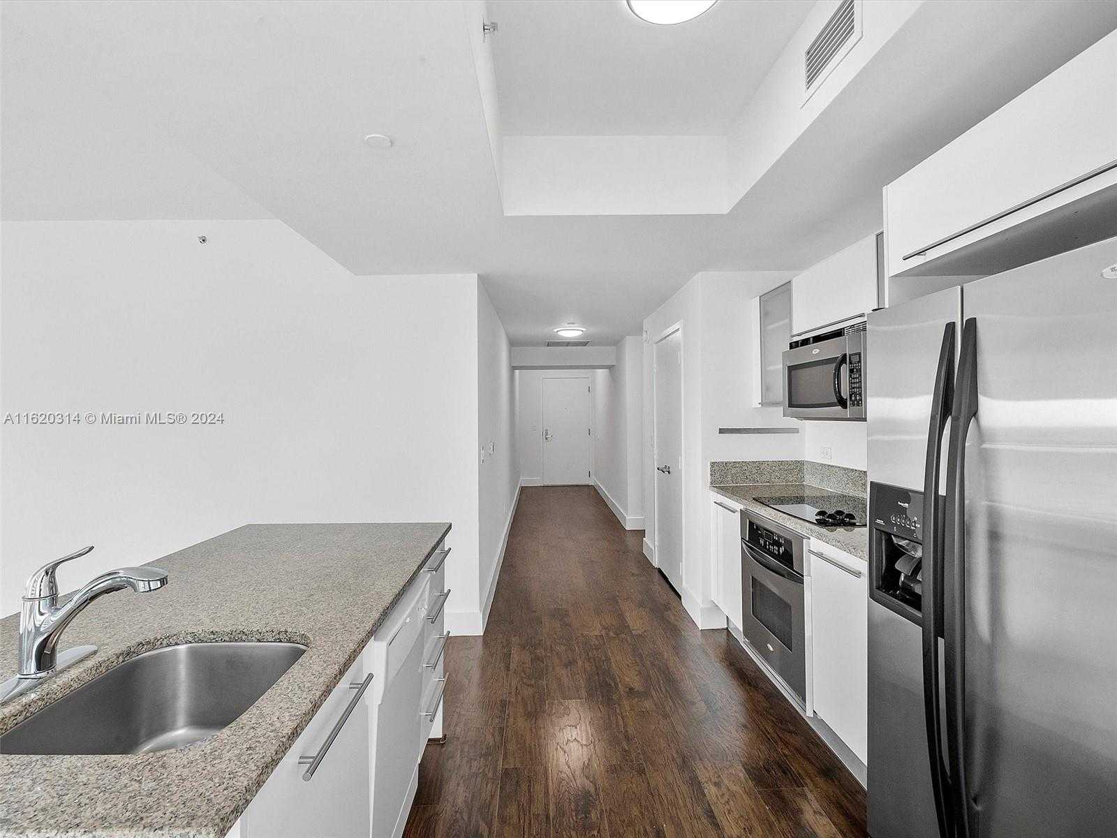 Small Image of 888 BISCAYNE BLVD #612, Miami Number 13