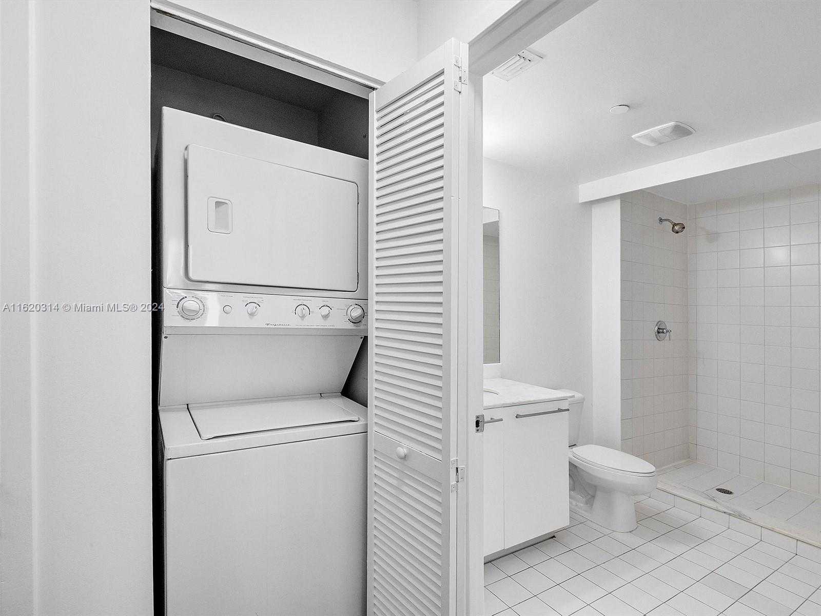 Small Image of 888 BISCAYNE BLVD #612, Miami Number 15