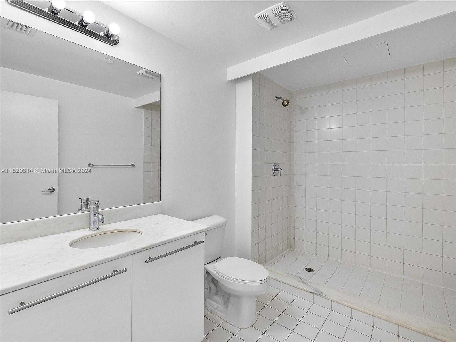 Small Image of 888 BISCAYNE BLVD #612, Miami Number 16