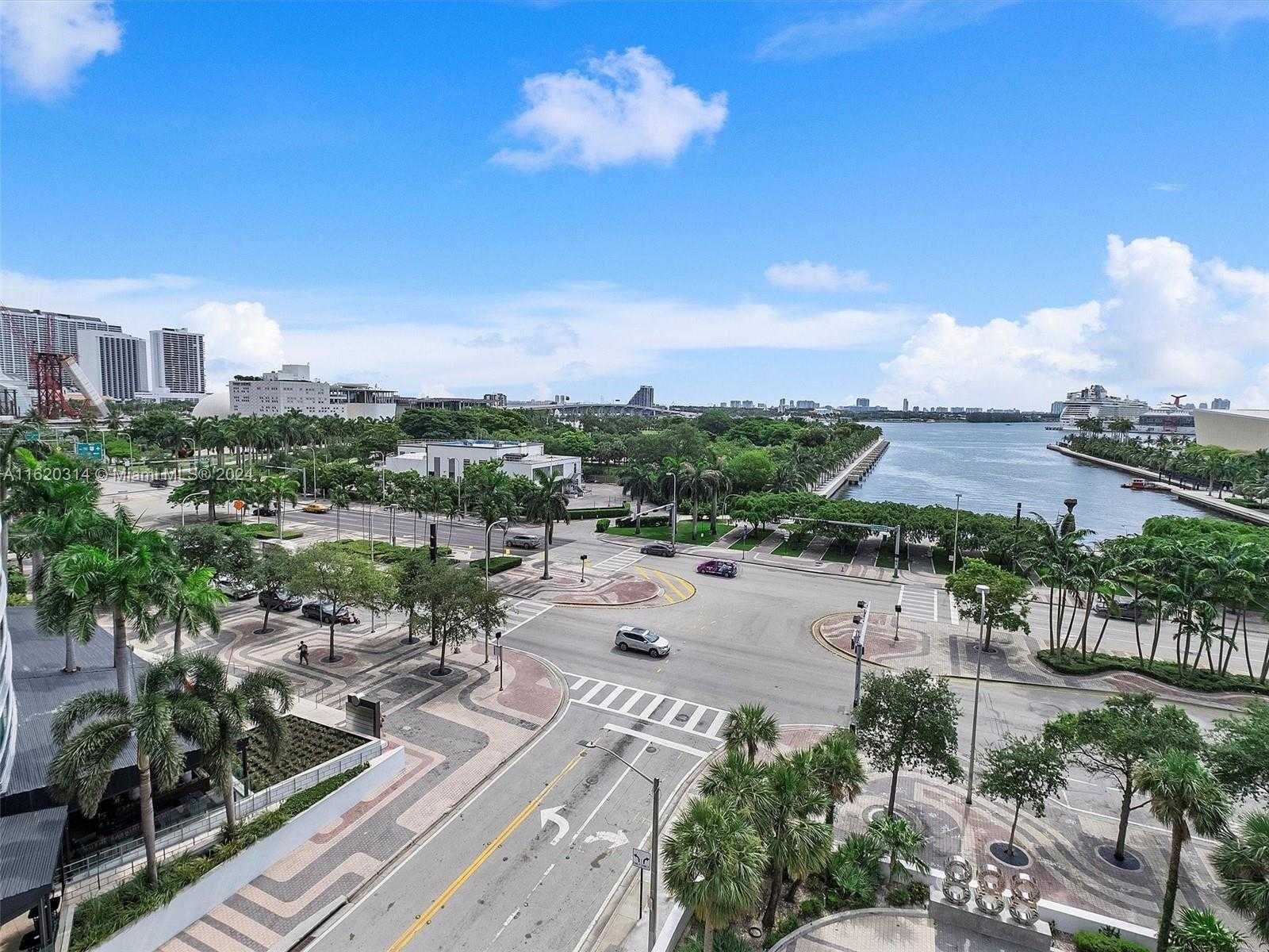 Small Image of 888 BISCAYNE BLVD #612, Miami Number 18
