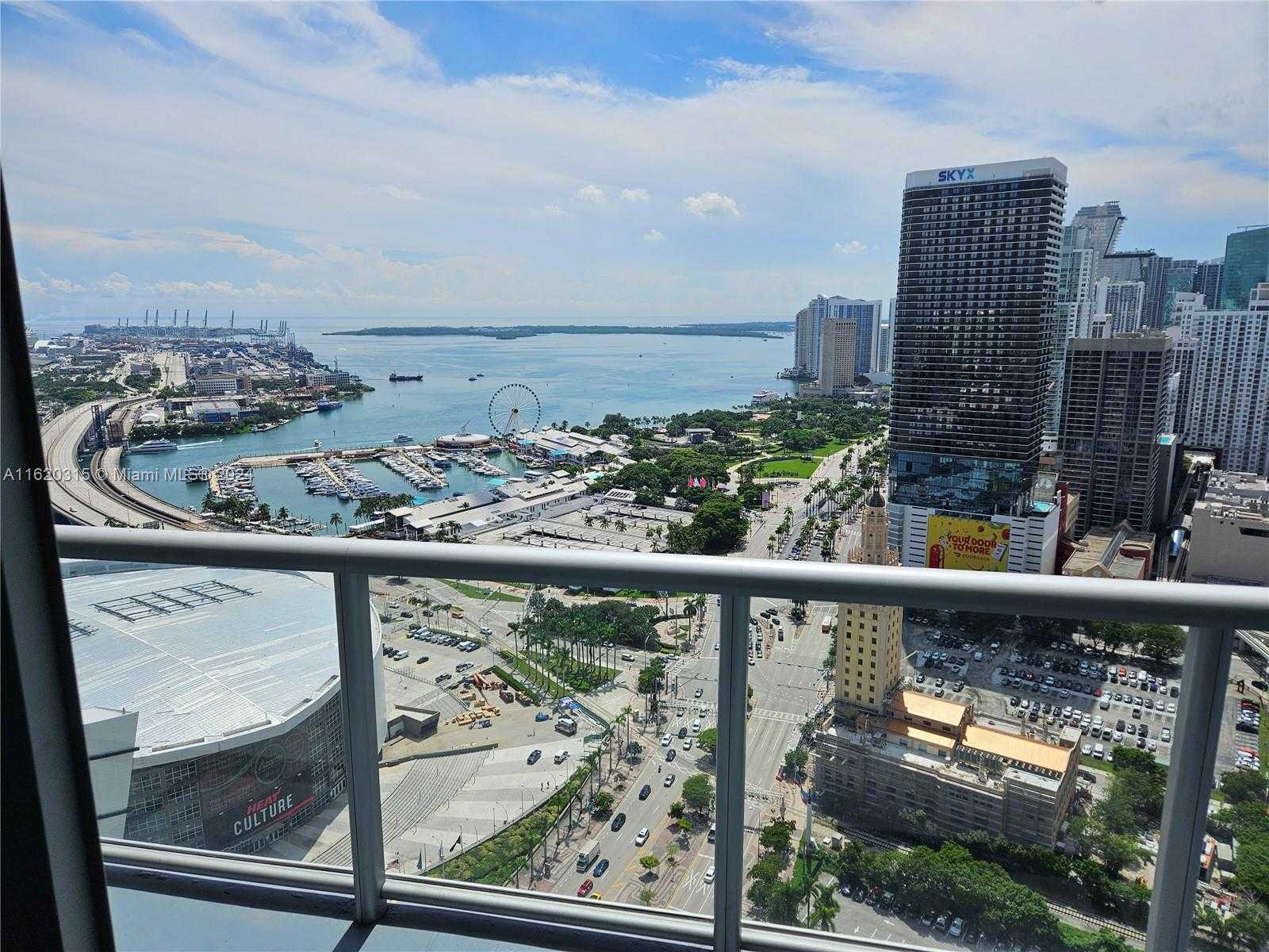 Small Image of 888 BISCAYNE BLVD #4001, Miami Number 15