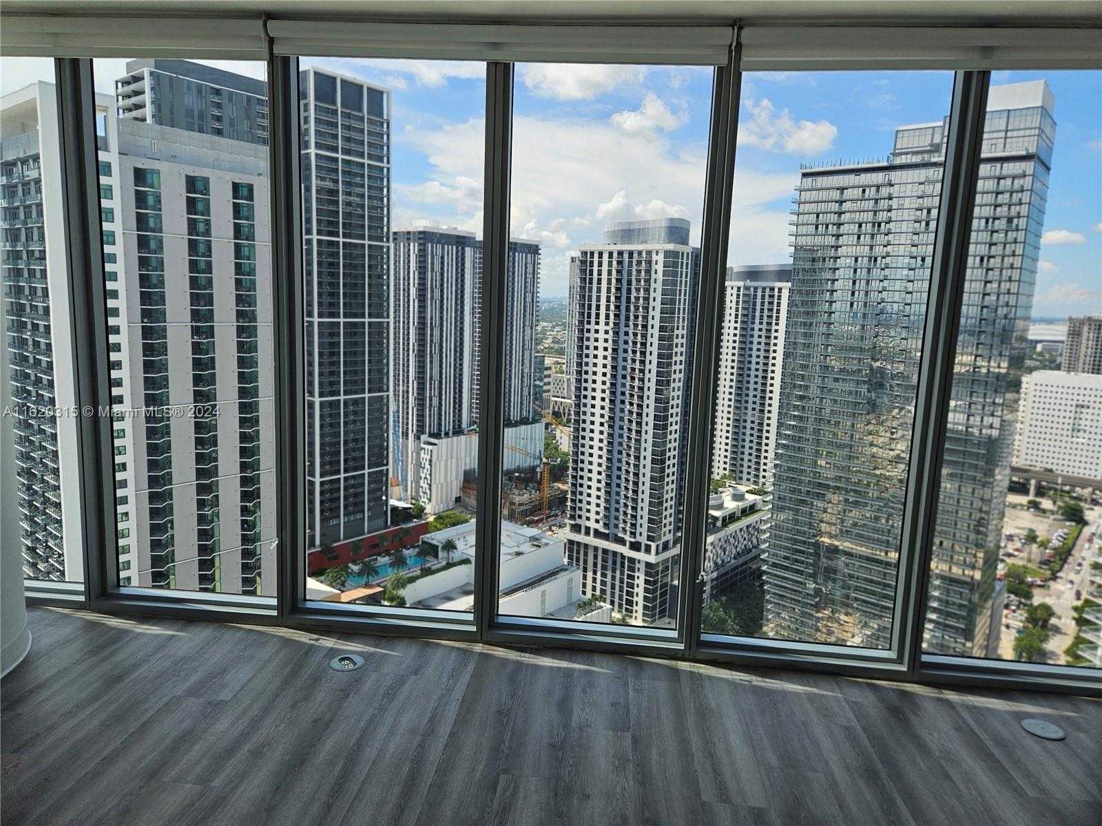 Small Image of 888 BISCAYNE BLVD #4001, Miami Number 28