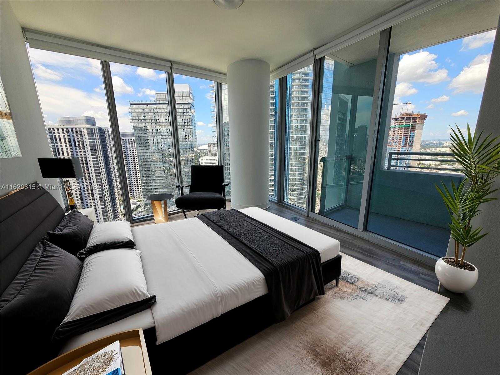 Small Image of 888 BISCAYNE BLVD #4001, Miami Number 6