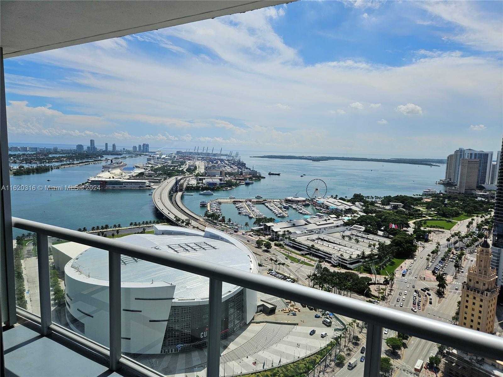 Small Image of 888 BISCAYNE BLVD #2701, Miami Number 3