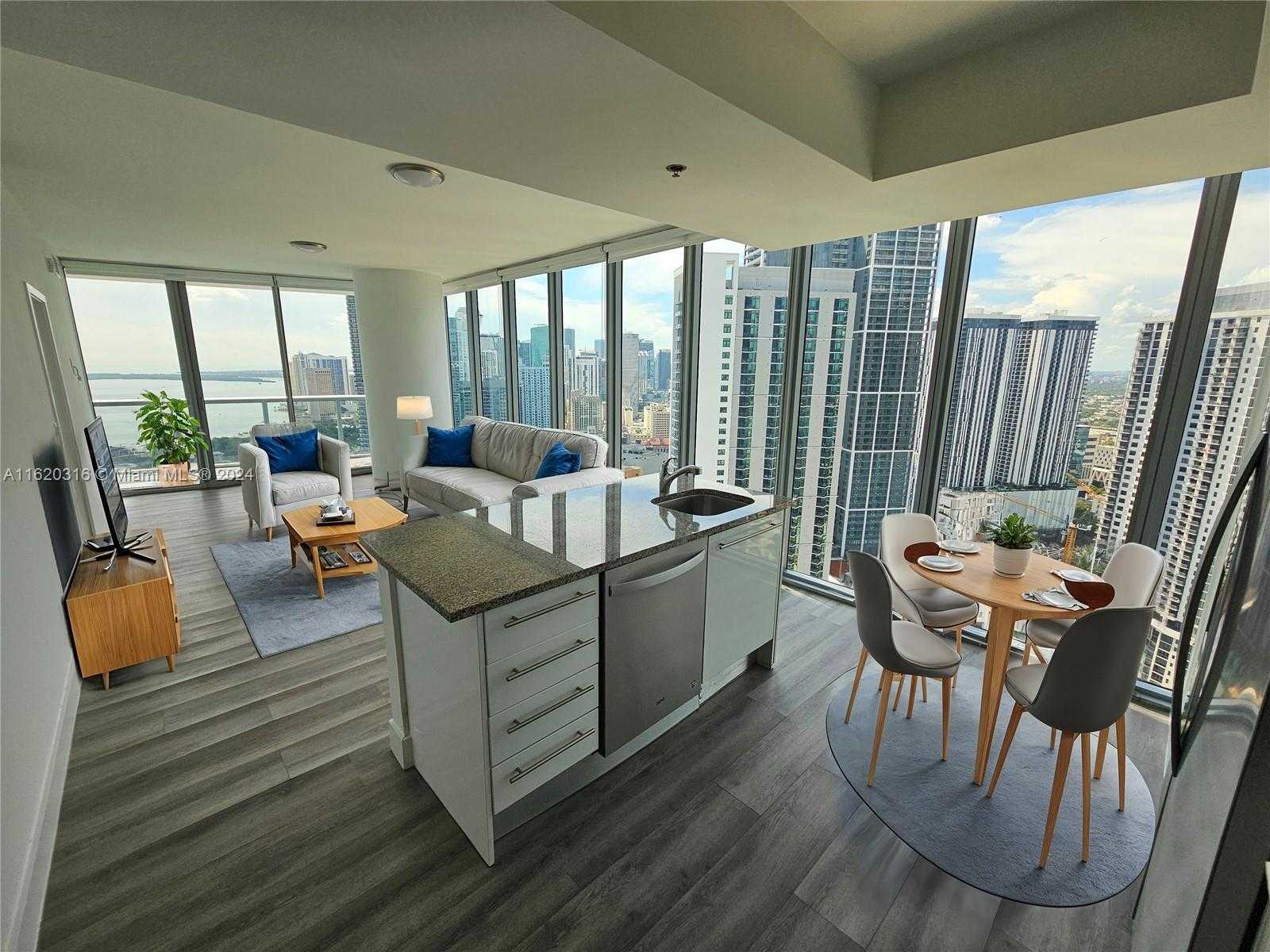 Small Image of 888 BISCAYNE BLVD #2701, Miami Number 4